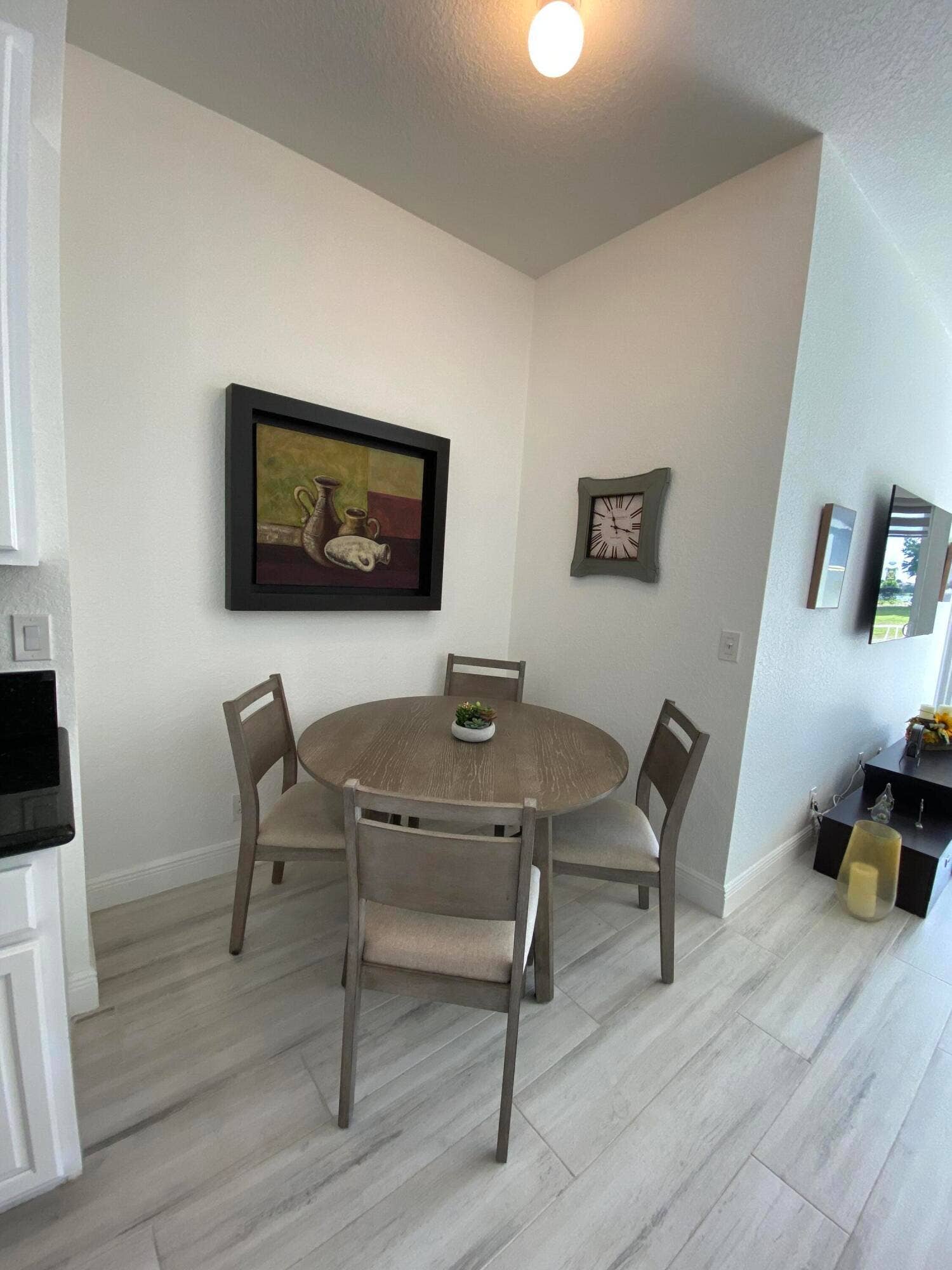 325 Berenger Walk, Royal Palm Beach, FL 33414 7C8BF8A2-8E65-42FF-81F1-1EE9005FBD4F