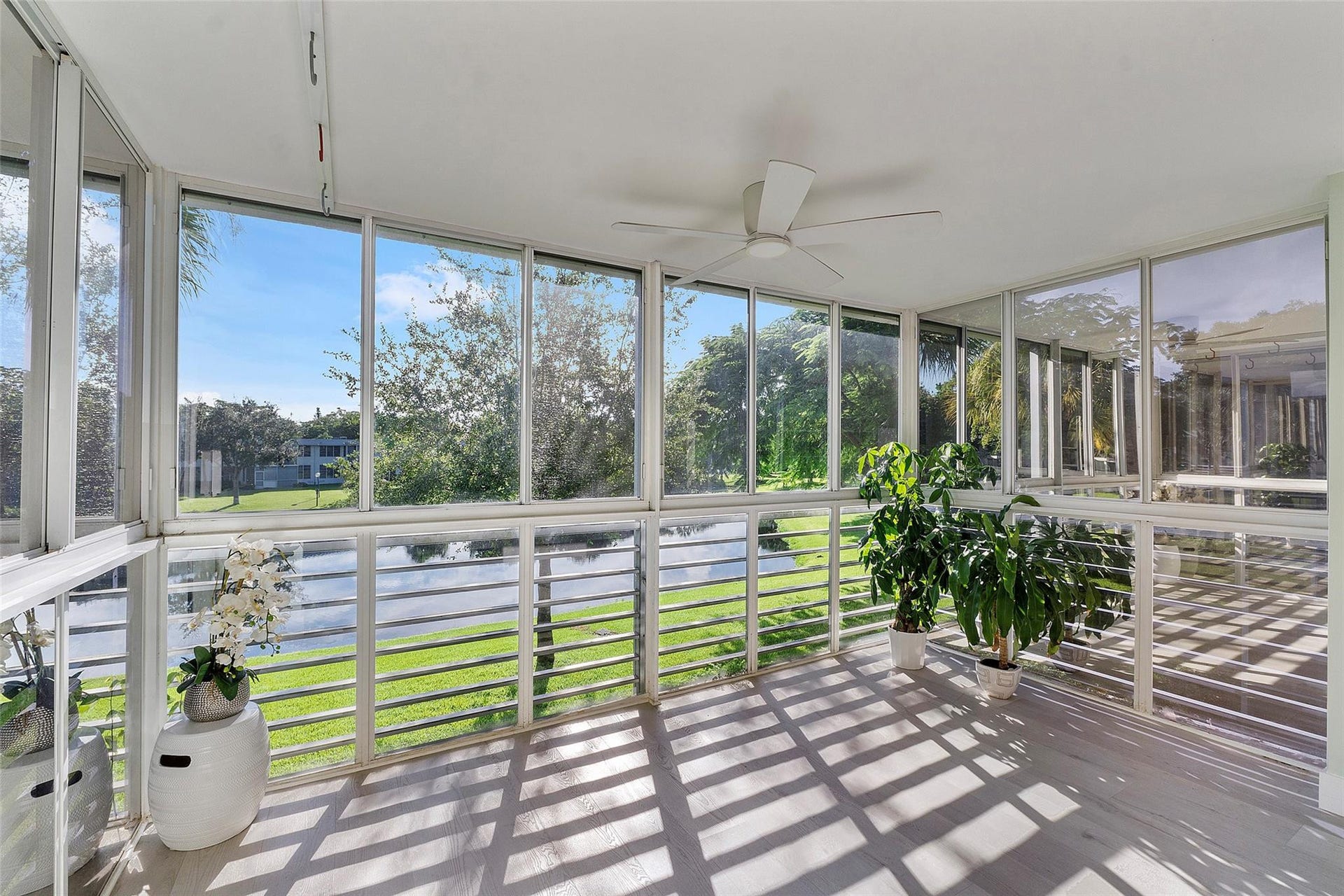 4261 W Palm Aire Drive, Pompano Beach, FL 33069 Photo 8