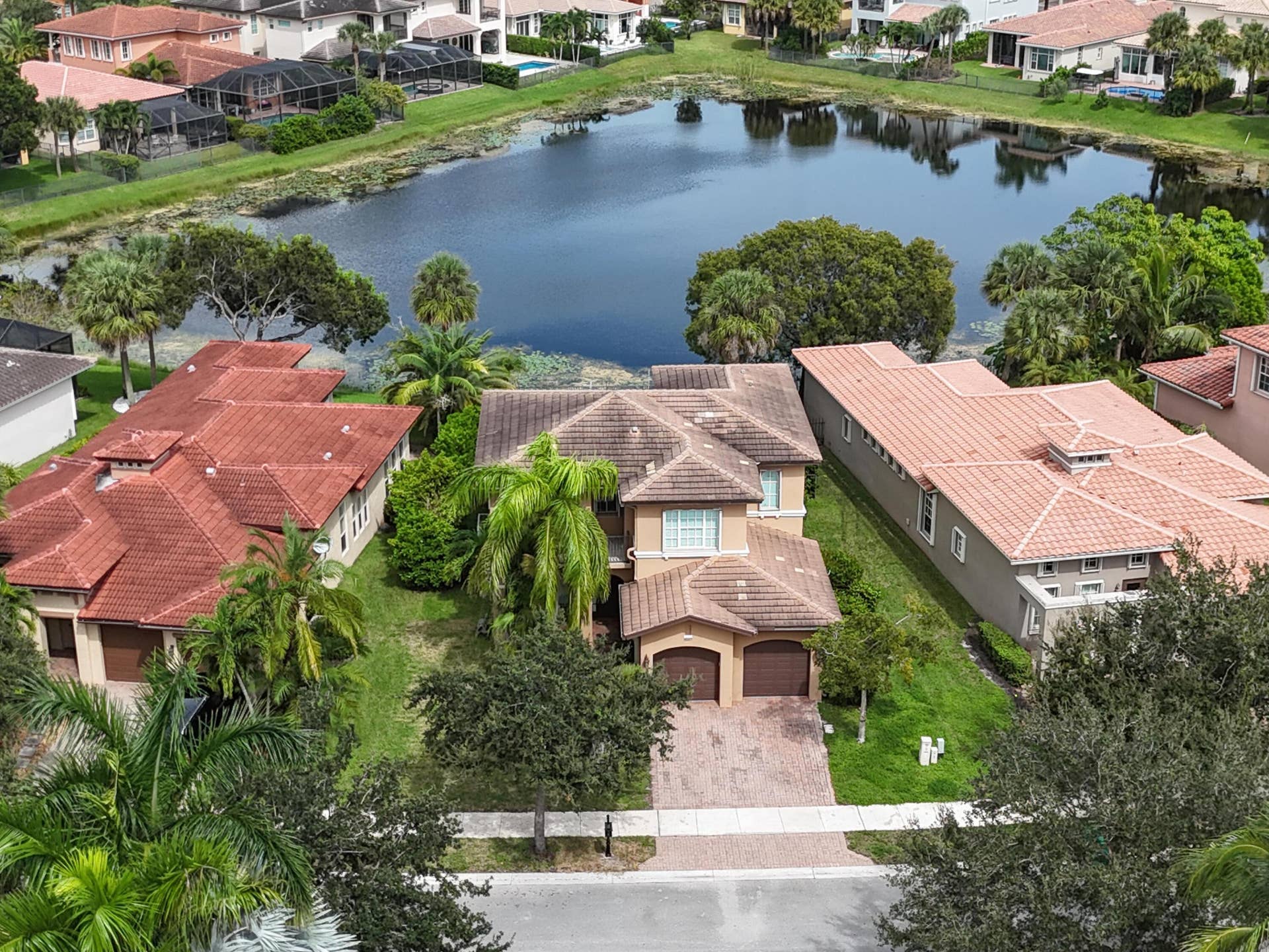 8217 NW 107th Terrace, Parkland, FL 33076 z3CAM_20261007142251_0706_W