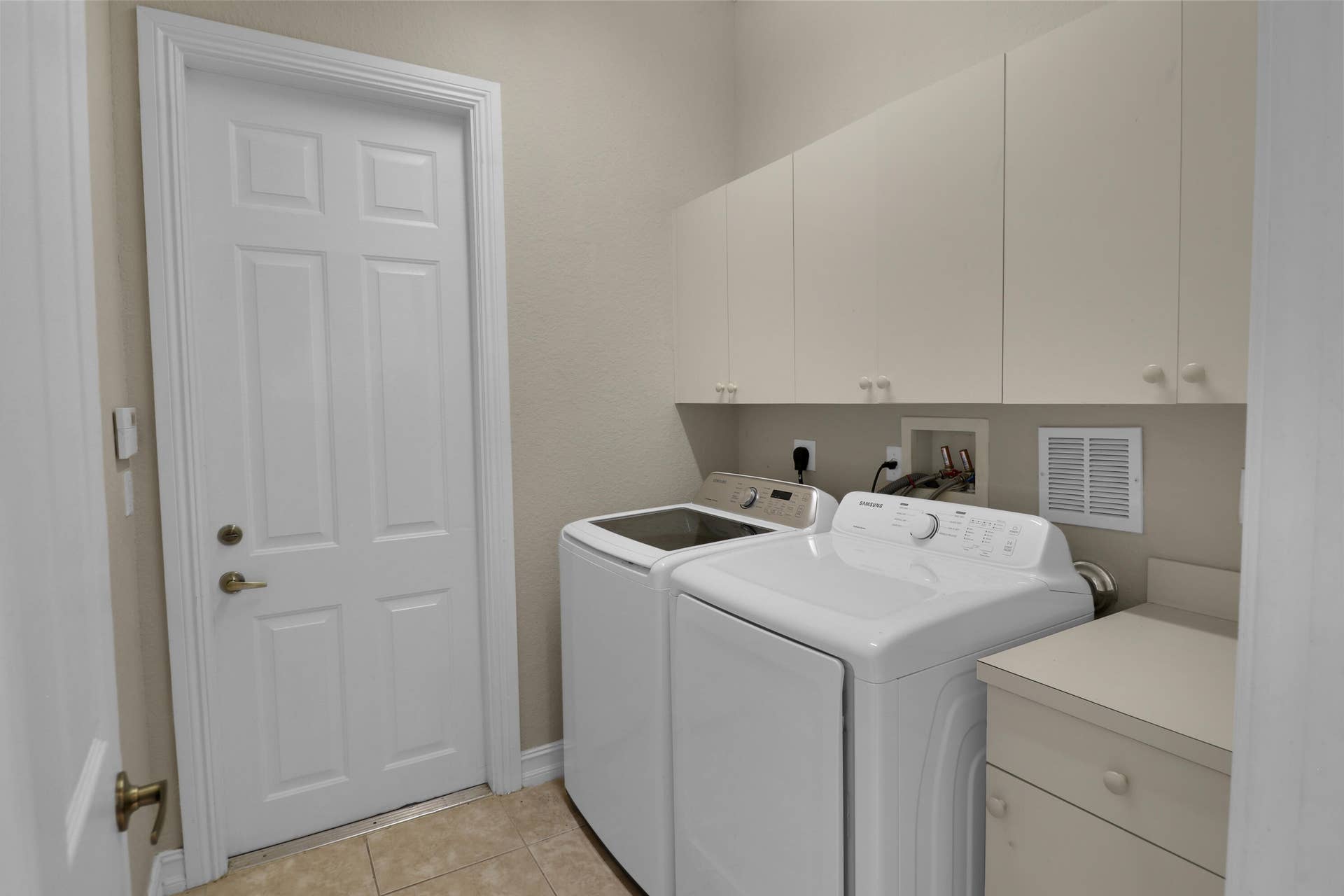 8217 NW 107th Terrace, Parkland, FL 33076 b12IMG_1399