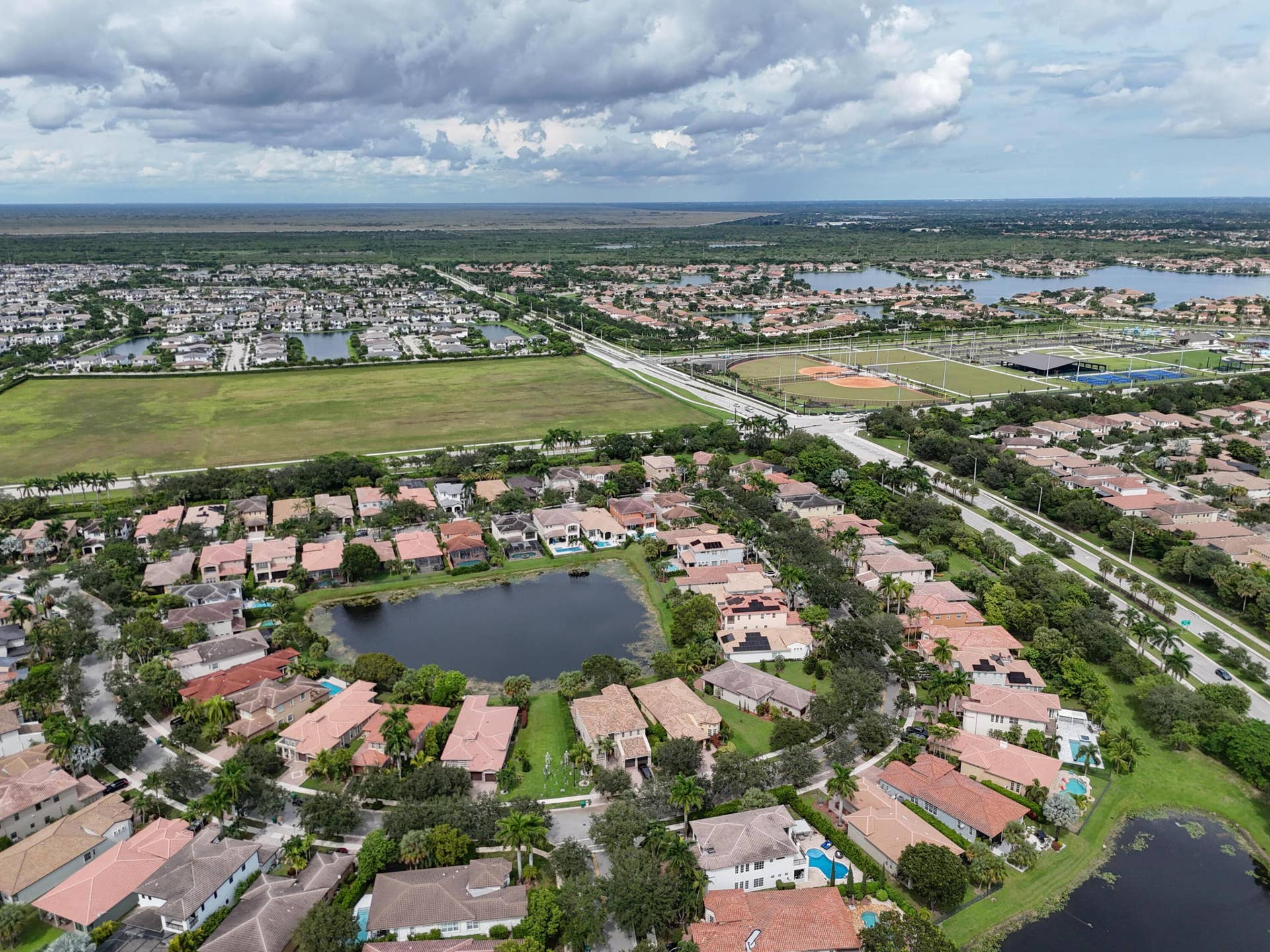 8217 NW 107th Terrace, Parkland, FL 33076 zCAM_20261007142801_0724_W