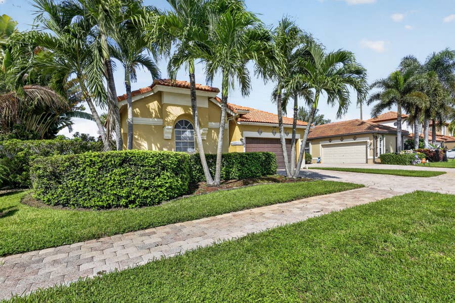 Property photo for 8085 SAW PALMETTO Lane, Boynton Beach, FL