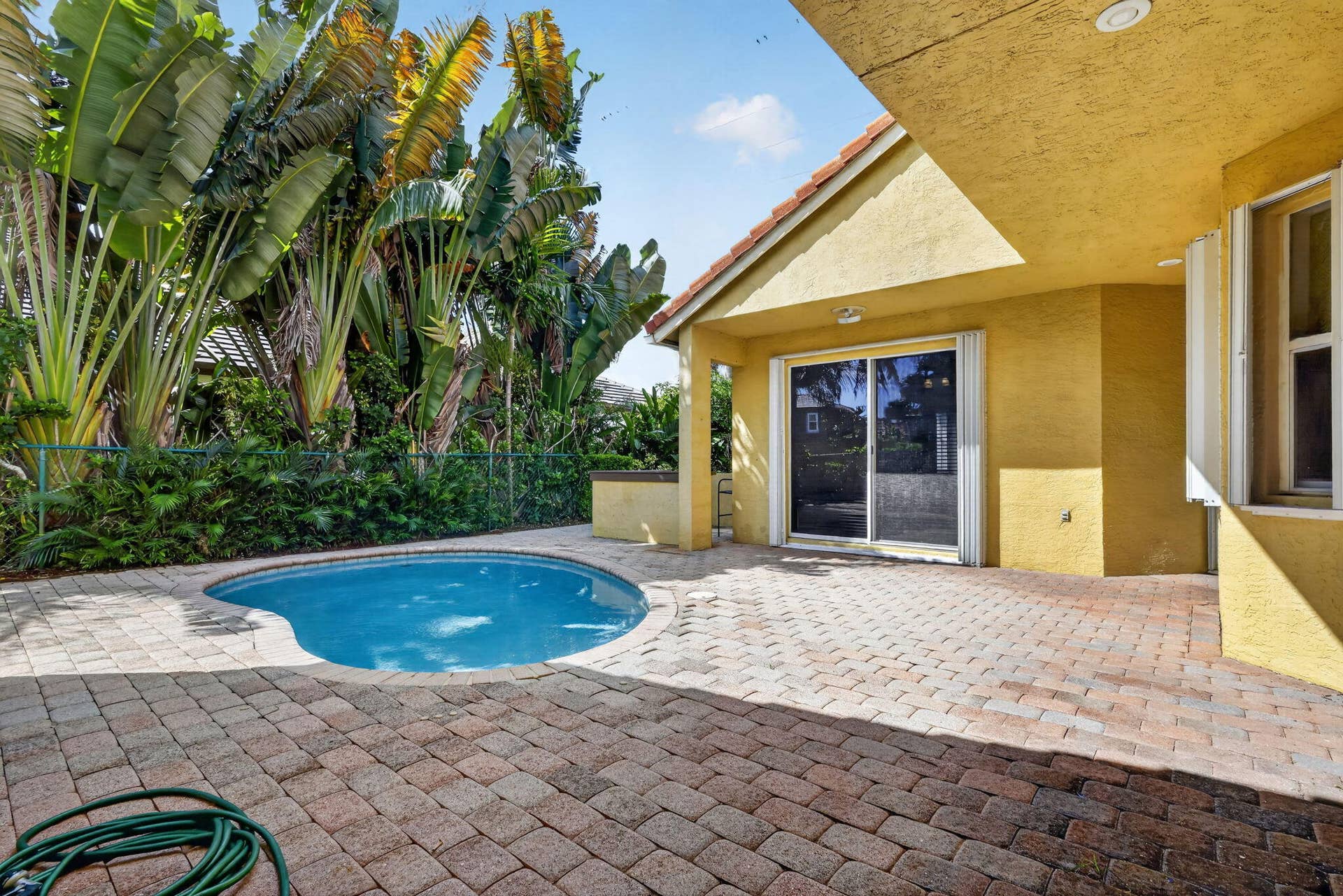 Pool/courtyard area