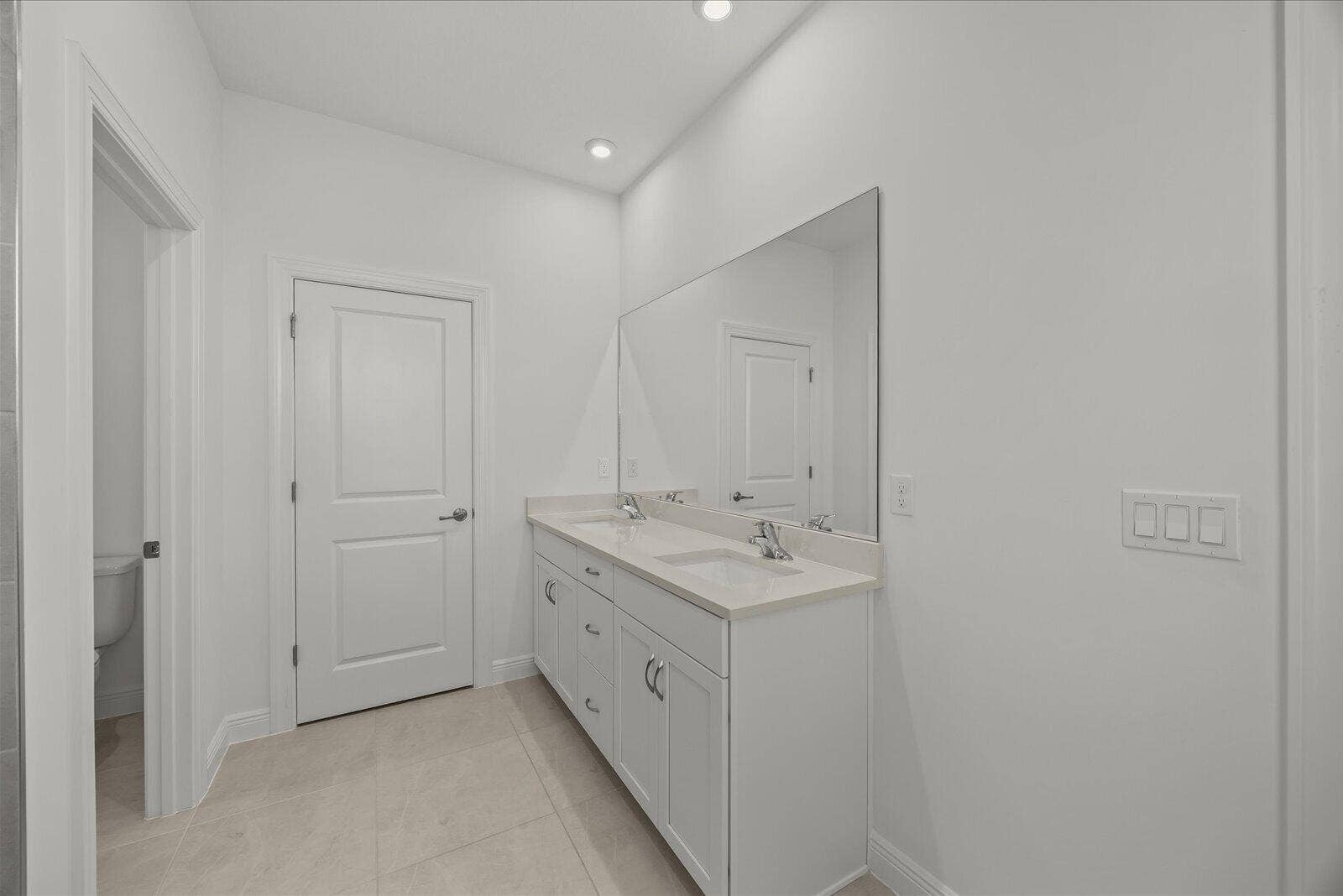 3566 NW SOLANGE Court, Jensen Beach, FL 34957 20-sol in-29