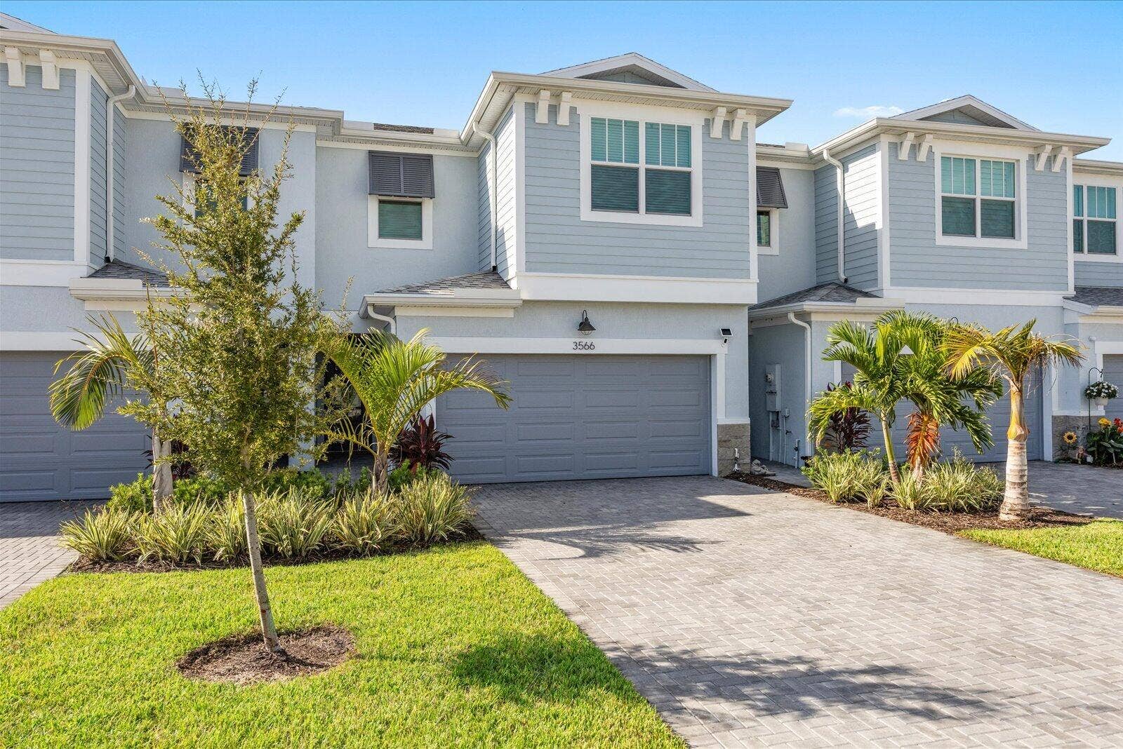 3566 NW SOLANGE Court, Jensen Beach, FL 34957 03-sol in-4