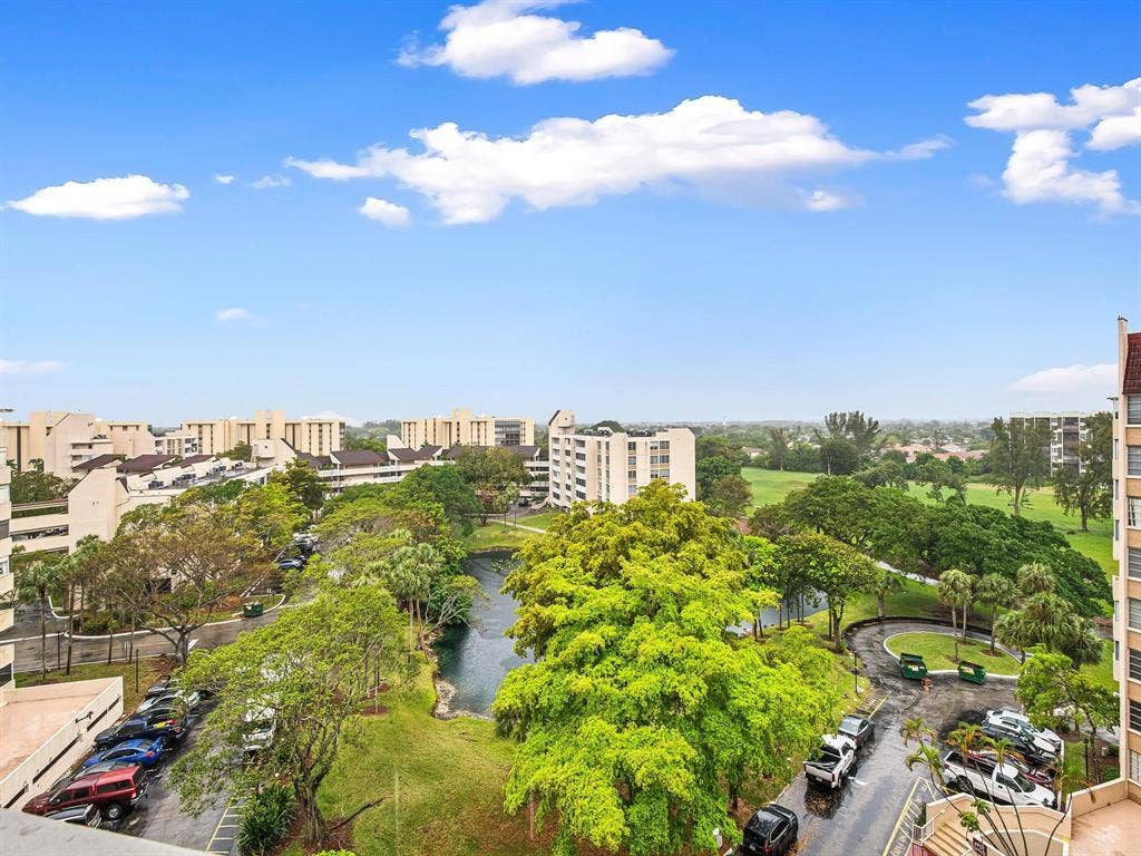 6911 Environ Boulevard, #8K, Lauderhill, FL 33319 Environ Community