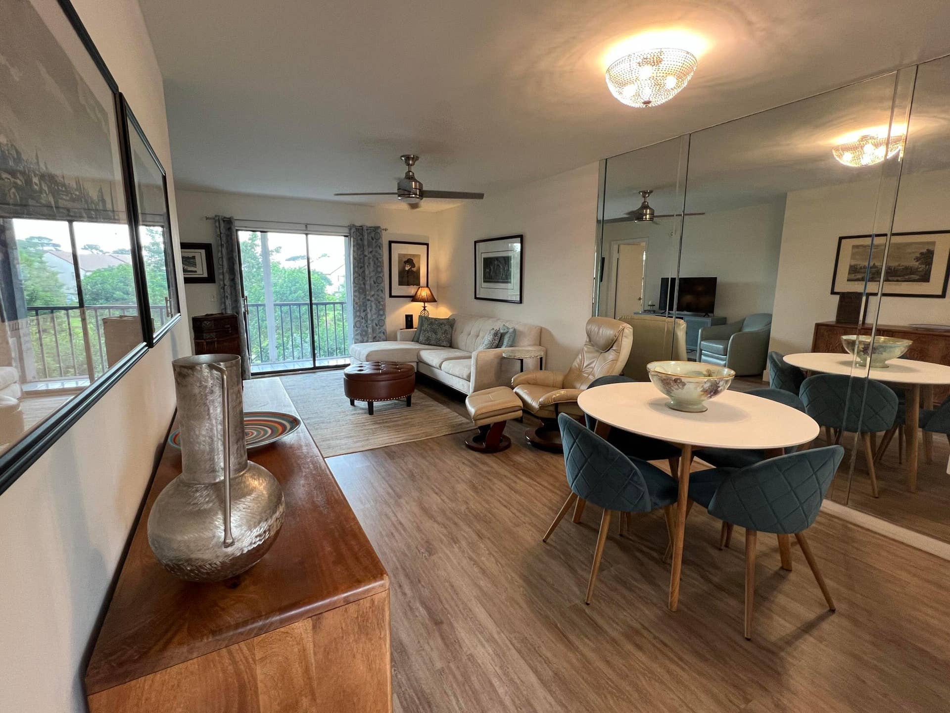 7281 Golf Colony Court, #203, Lake Worth, FL 33467 Living/Dining Area