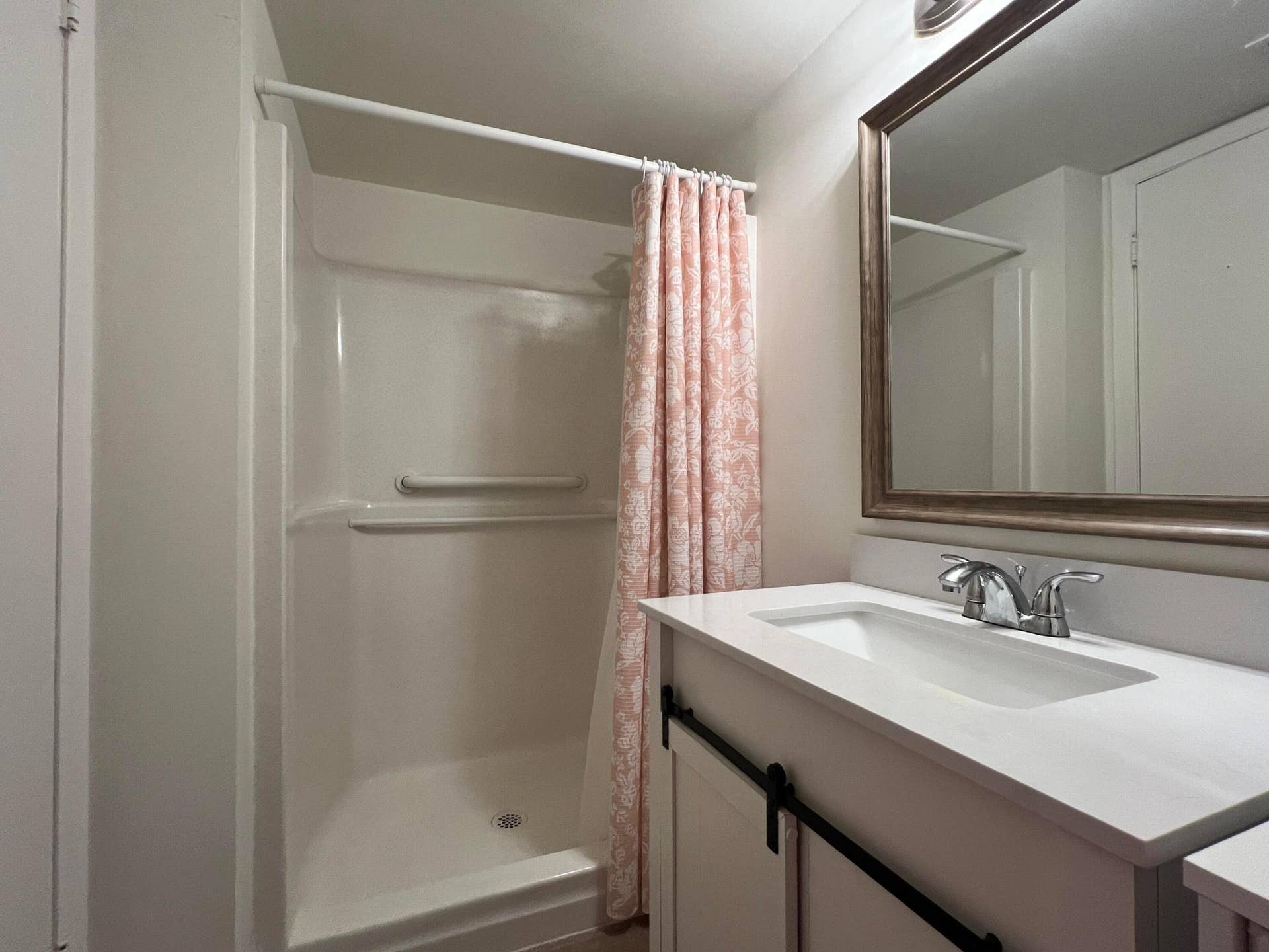 7281 Golf Colony Court, #203, Lake Worth, FL 33467 Walk in Shower