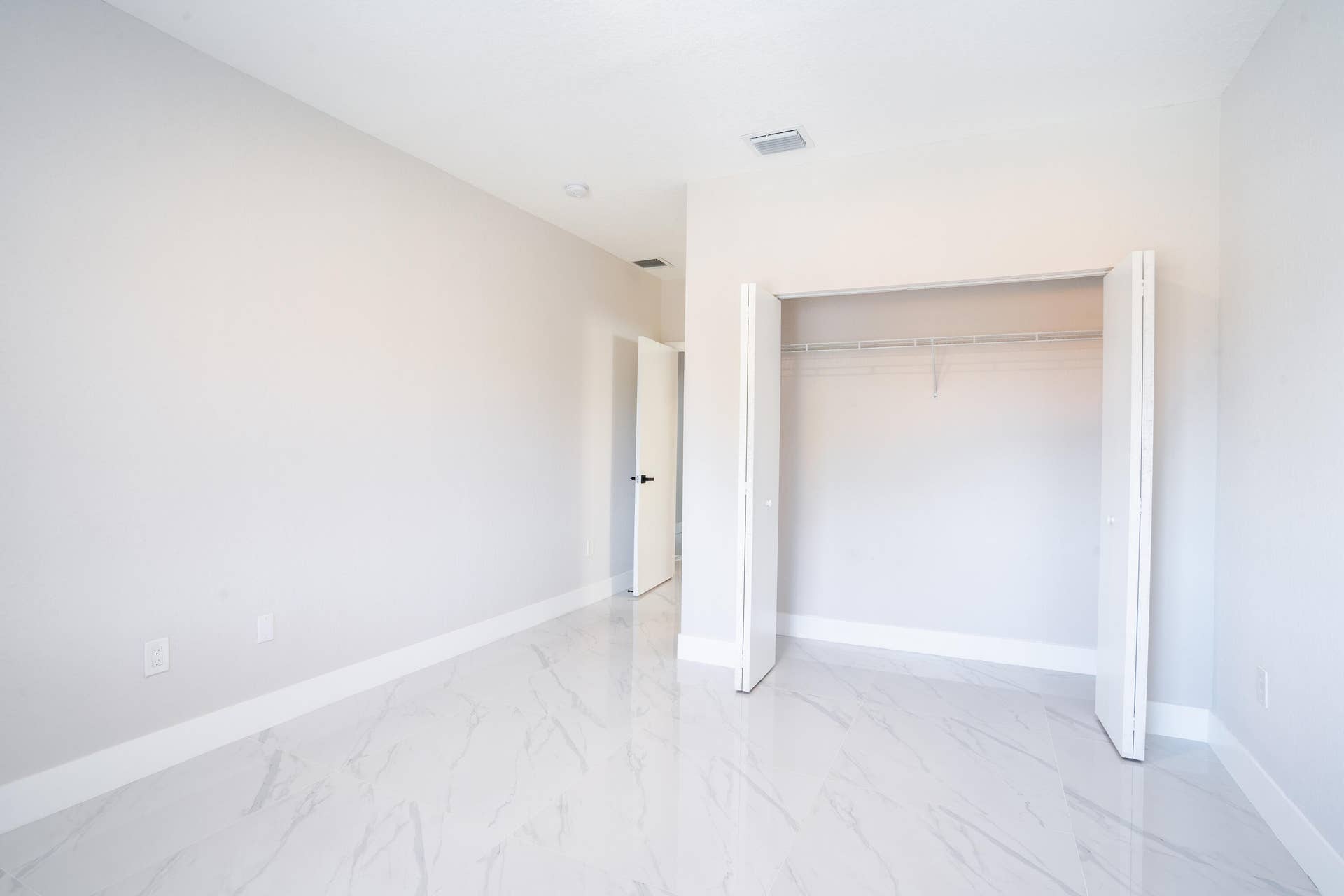 2284 NW 82nd Street, #1, Miami, FL 33147 DDB08947