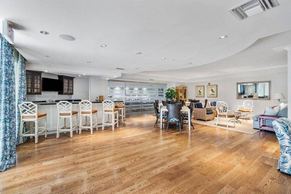 Social area on 7th floor