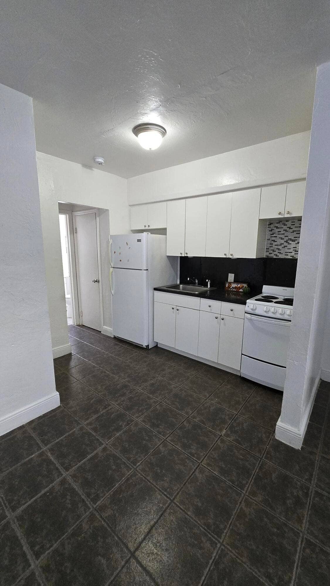 1012 NW 2ND Avenue, #4, Hallandale Beach, FL 33009 20250219_163158