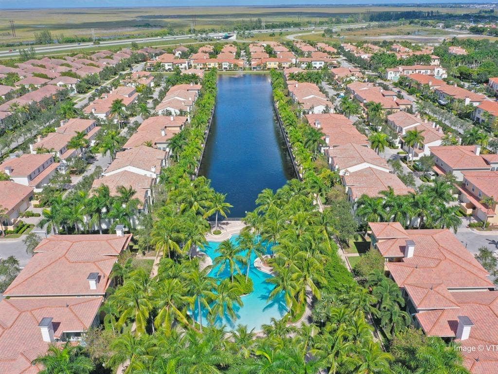 2901 NW 126TH Avenue, #2-320, Sunrise, Sunrise, FL 33323 IMG_7075