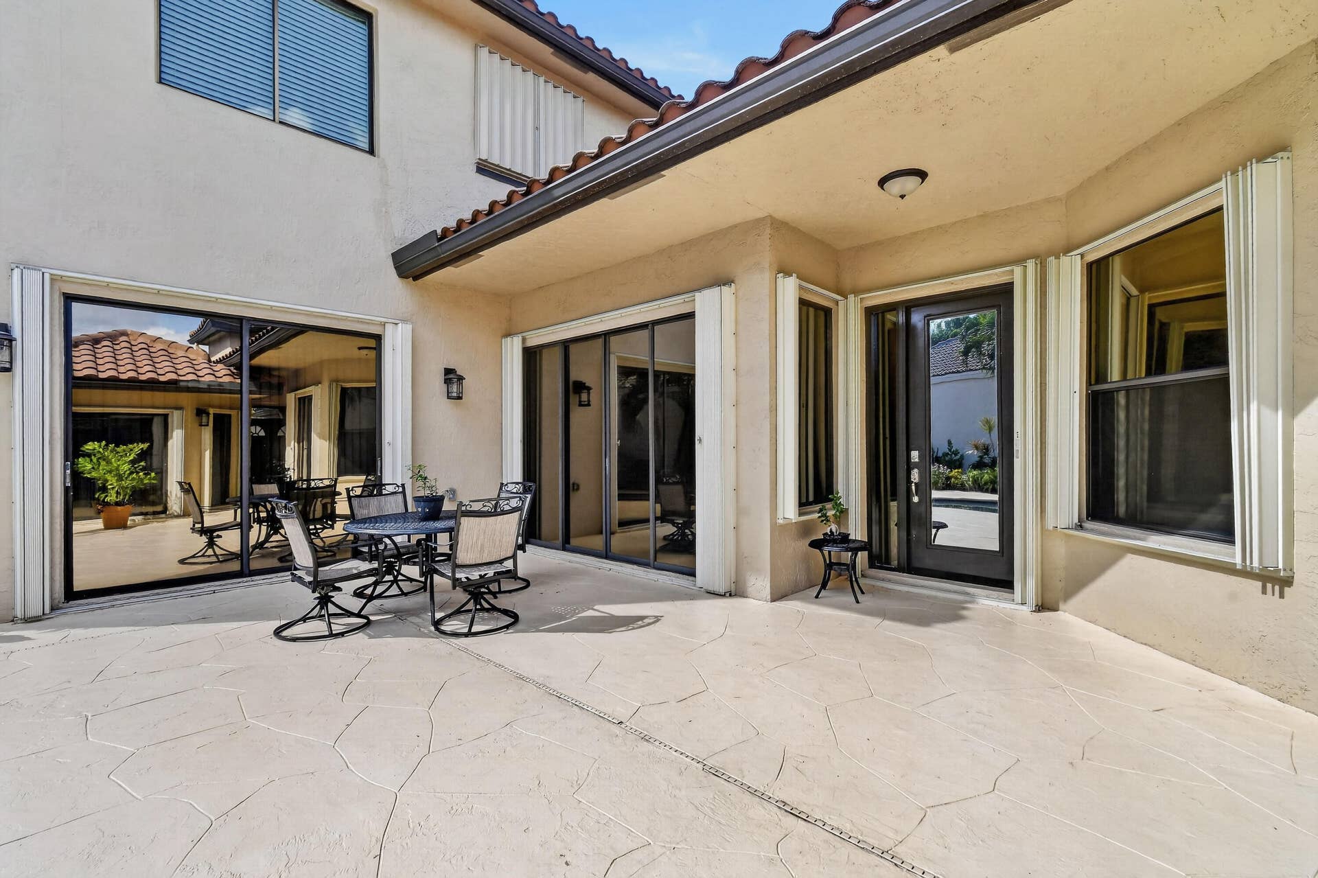 176OrangeDr(19)