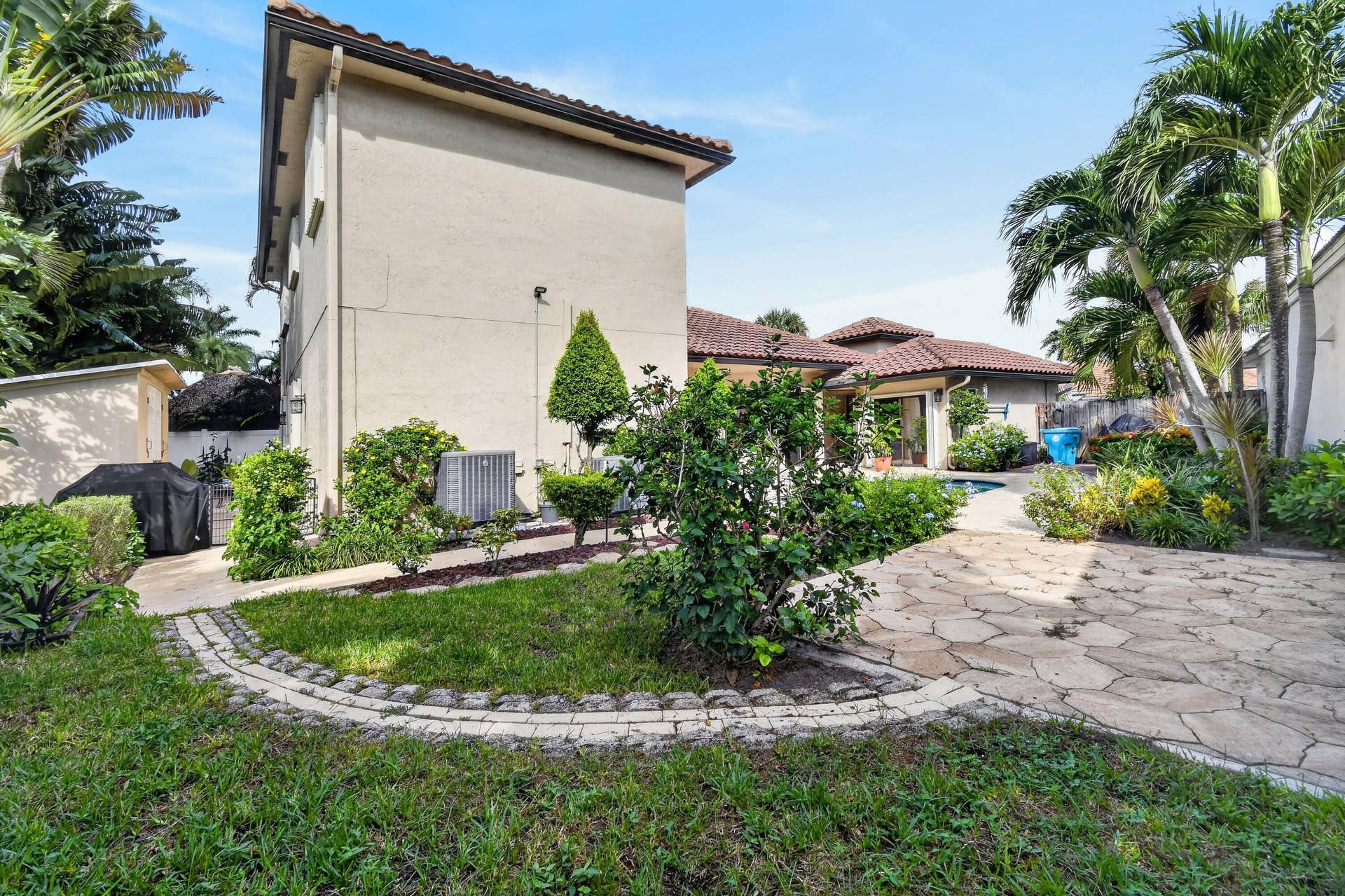 176OrangeDr(13)