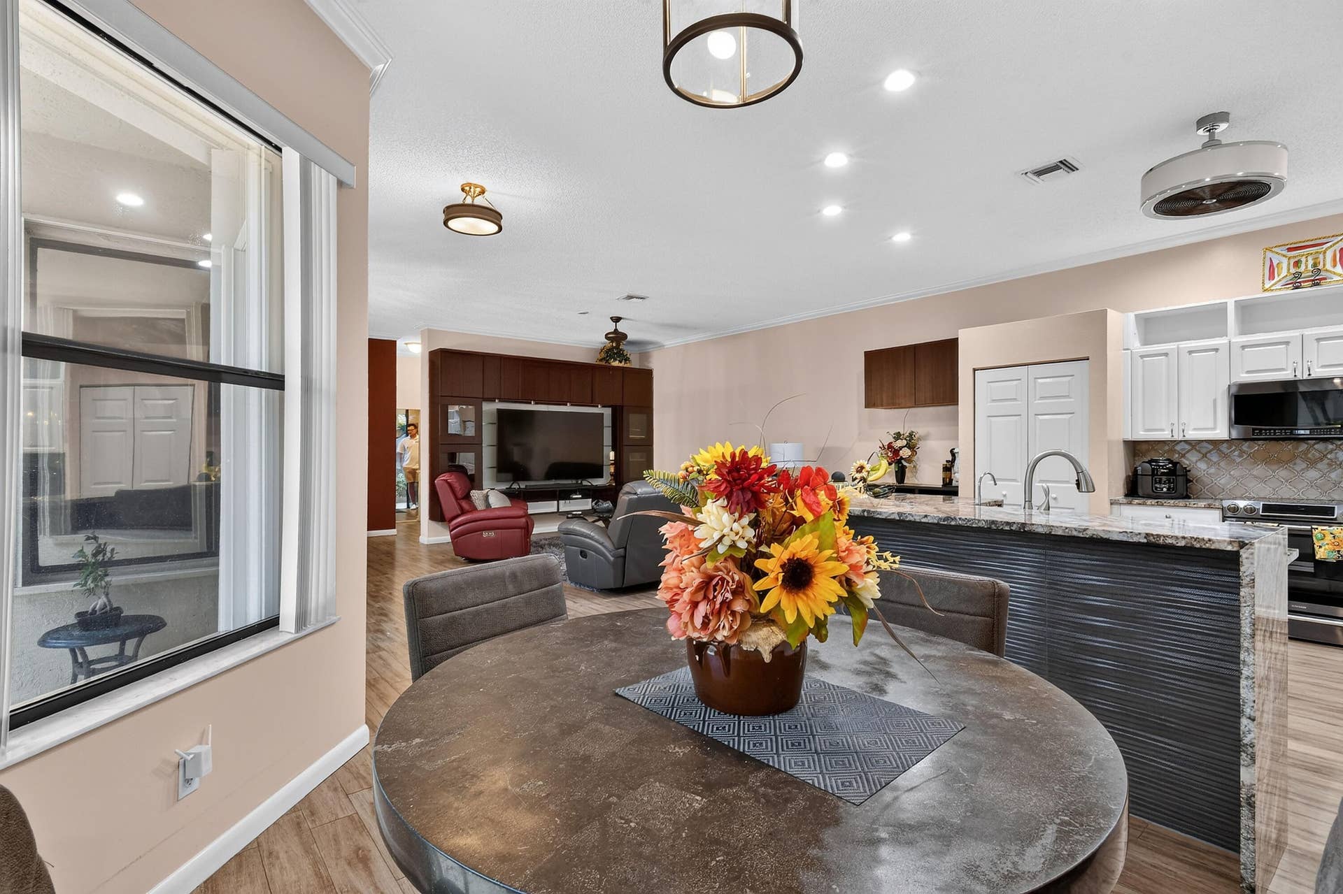 176OrangeDr(35)