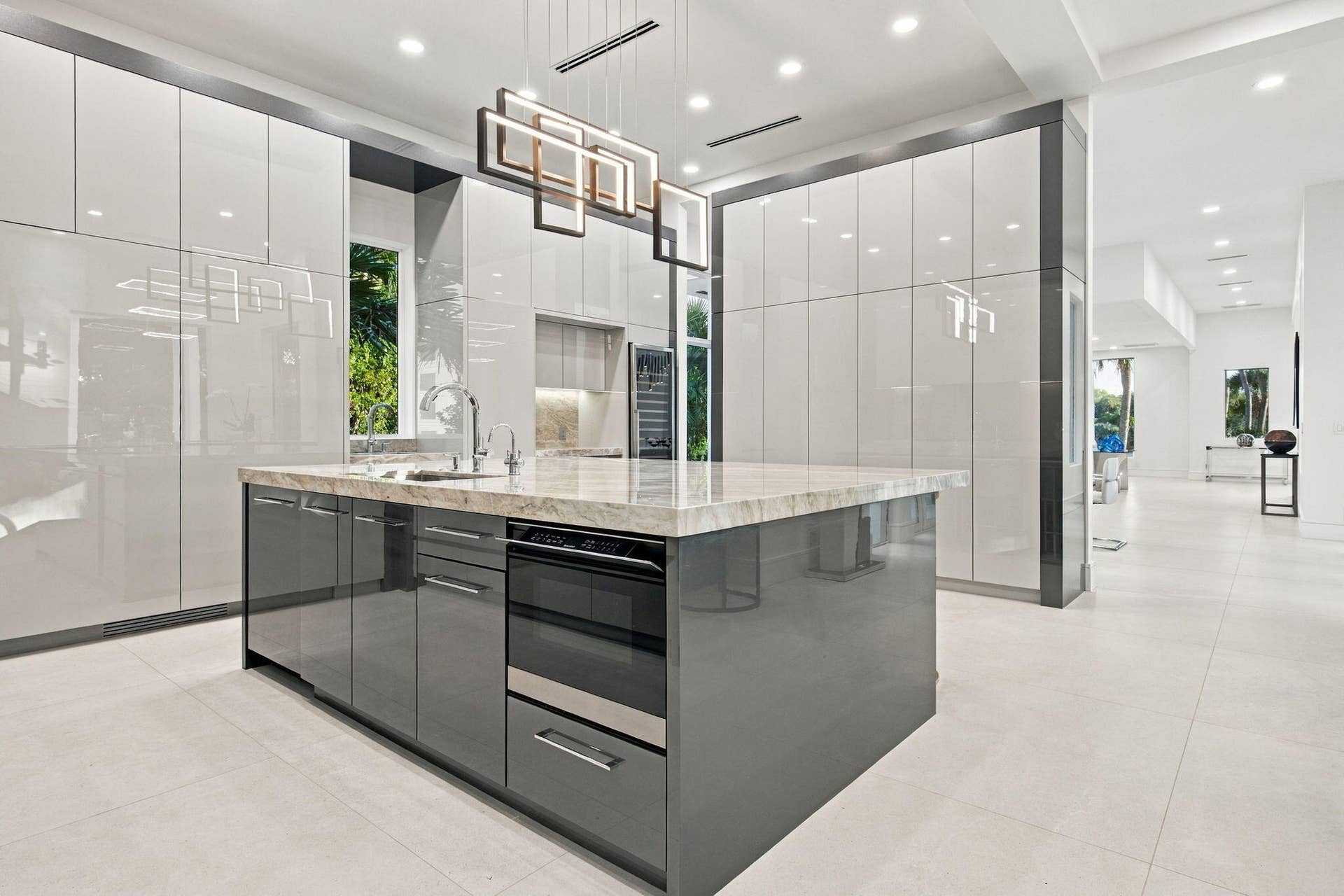 16132 Bridlewood Circle, Delray Beach, FL 33445 Kitchen