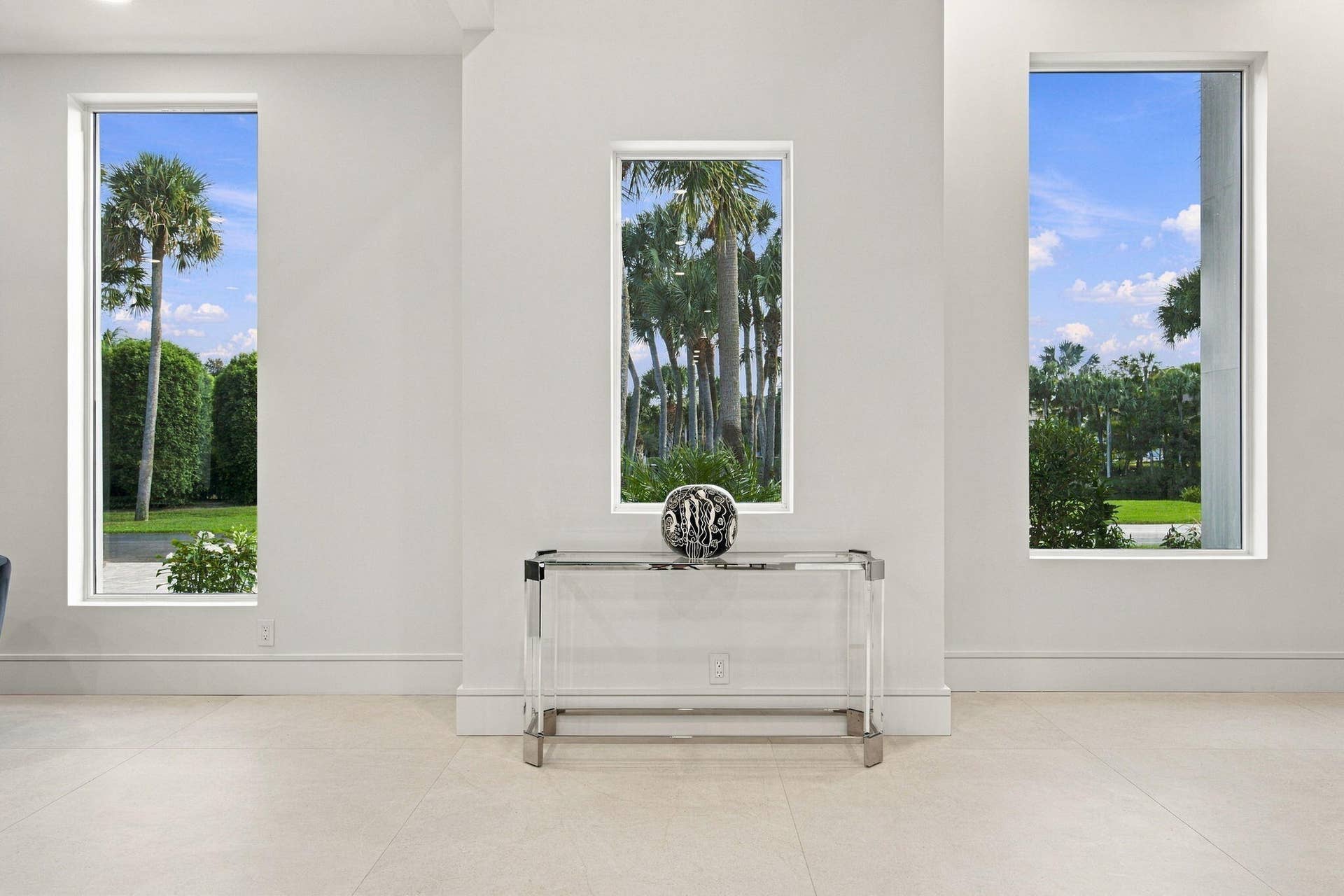 16132 Bridlewood Circle, Delray Beach, FL 33445 Living Room