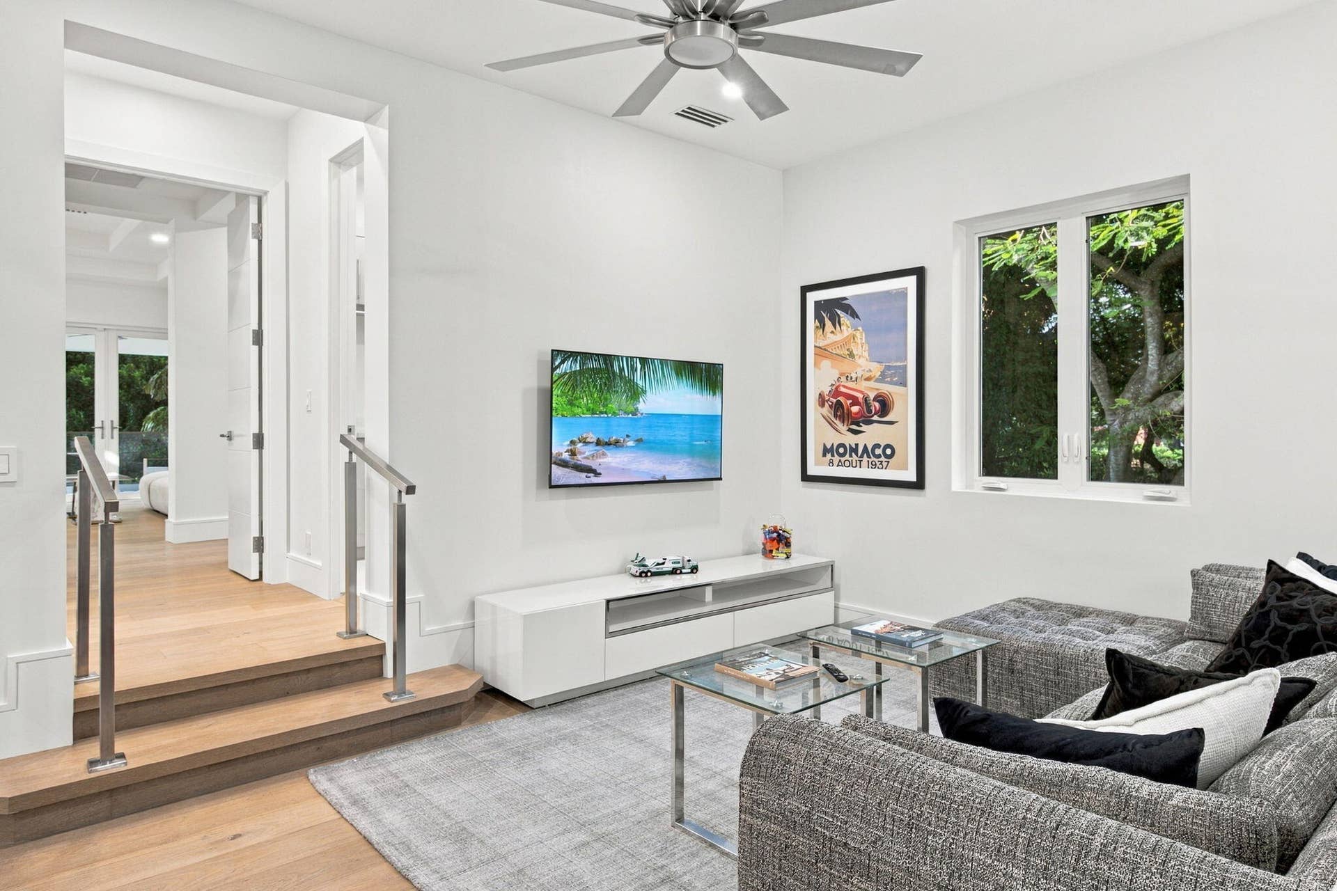 16132 Bridlewood Circle, Delray Beach, FL 33445 Upstairs Living Room
