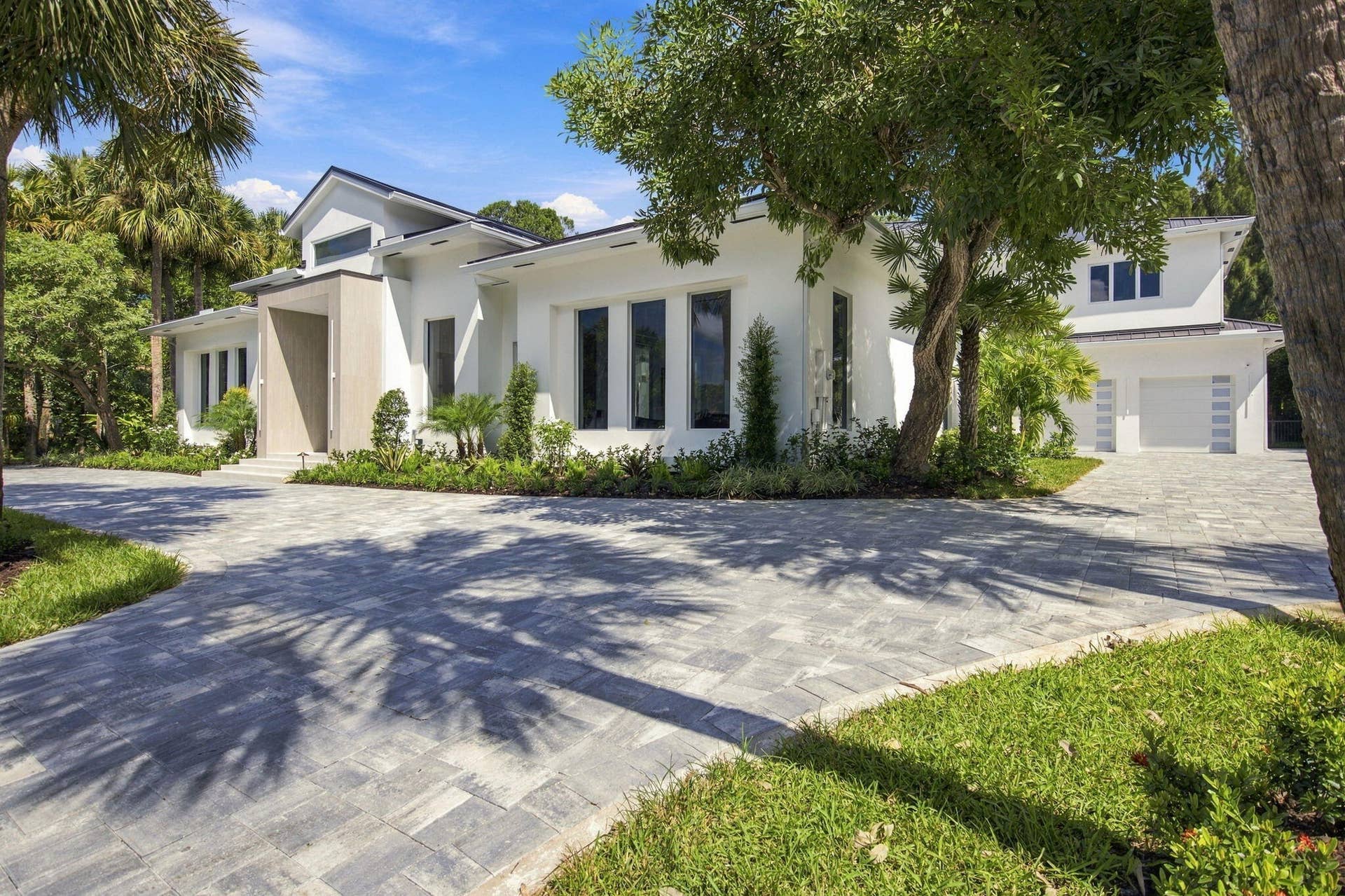 16132 Bridlewood Circle, Delray Beach, FL 33445 Front