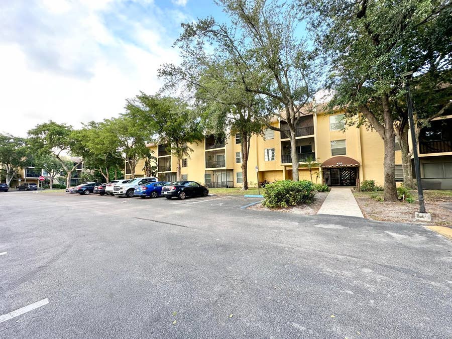 Property photo for 470 NW 20th Street, Boca Raton, FL
