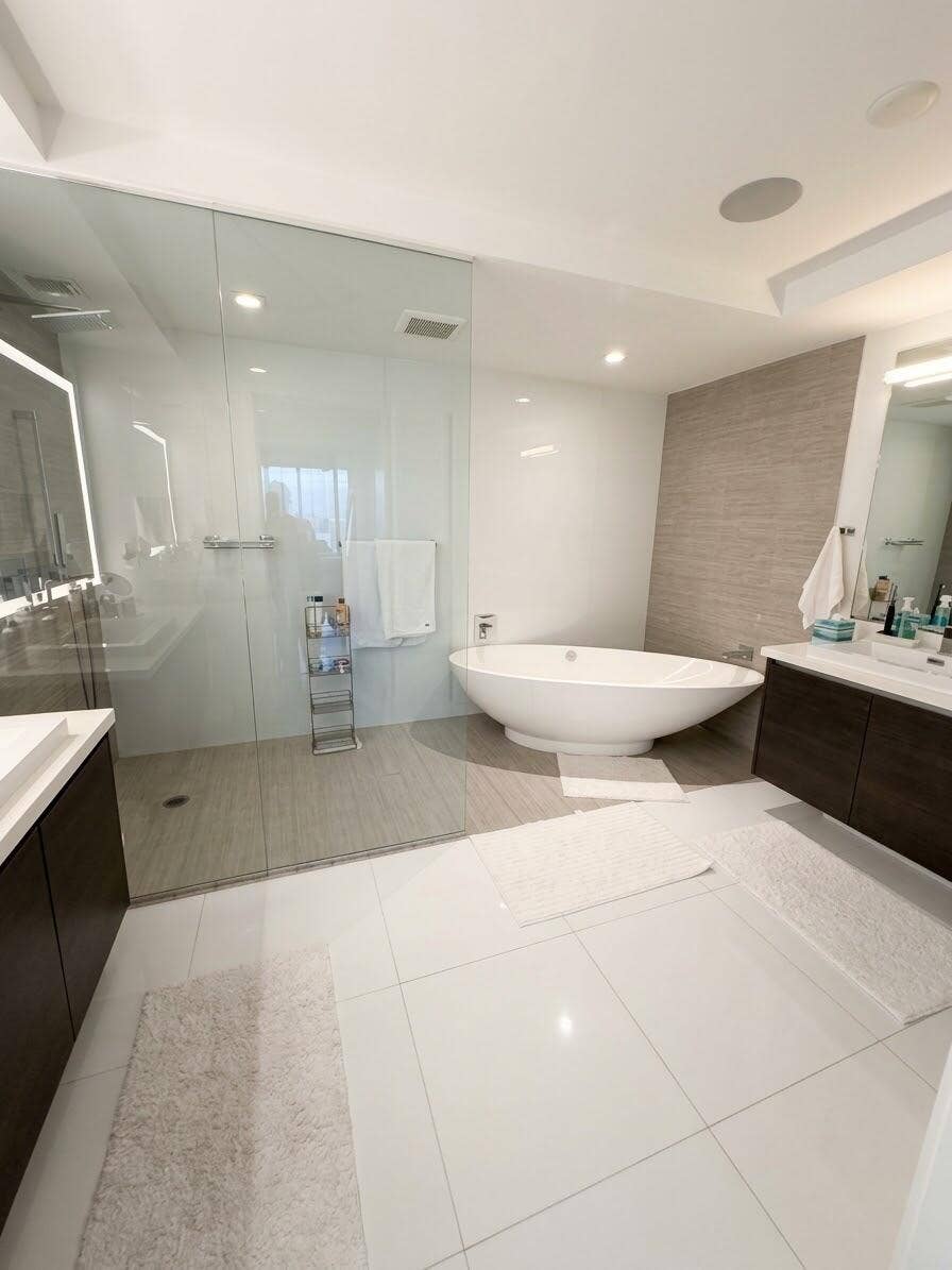 330 SUNNY ISLES Boulevard, #5-2408, Sunny Isles Beach, FL 33160 1791440874241