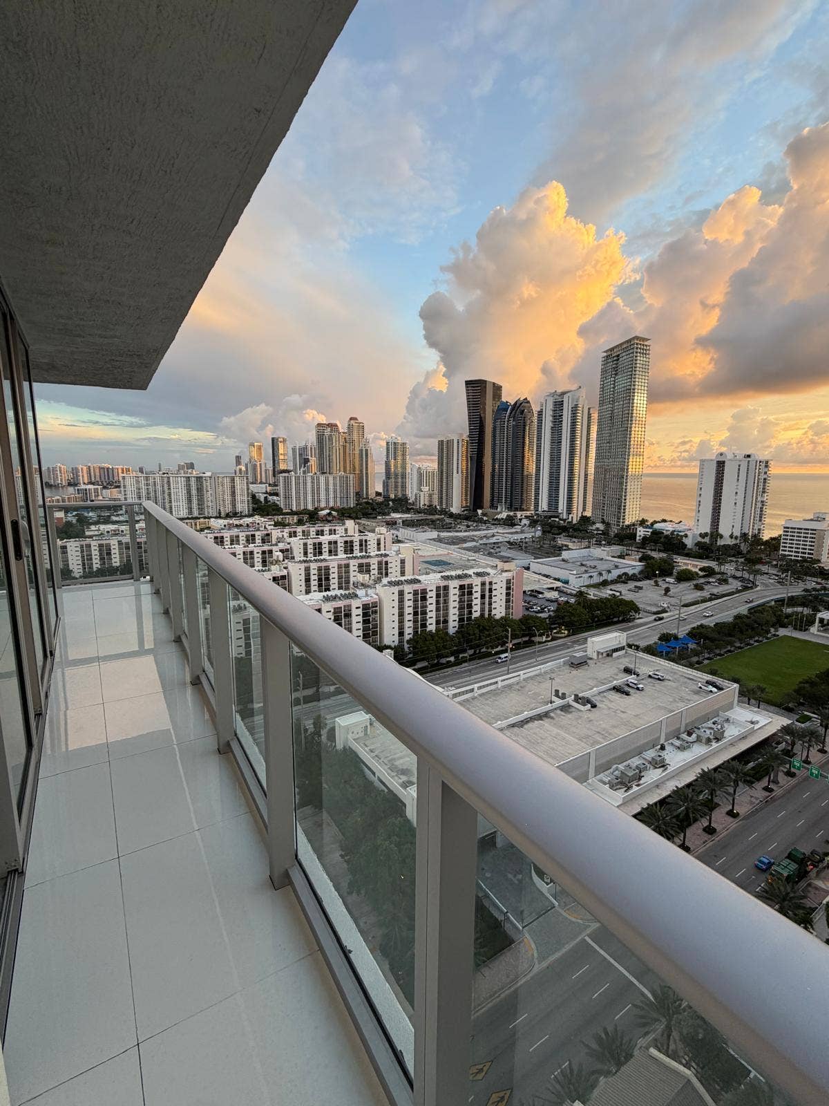 330 SUNNY ISLES Boulevard, #5-2408, Sunny Isles Beach, FL 33160 IMG-20261007-WA0010