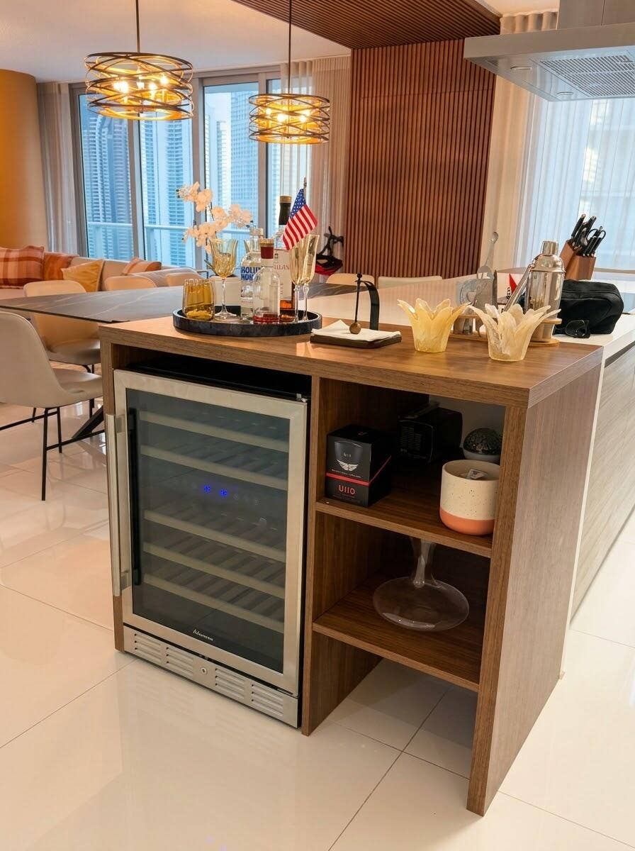 330 SUNNY ISLES Boulevard, #5-2408, Sunny Isles Beach, FL 33160 1791439901293
