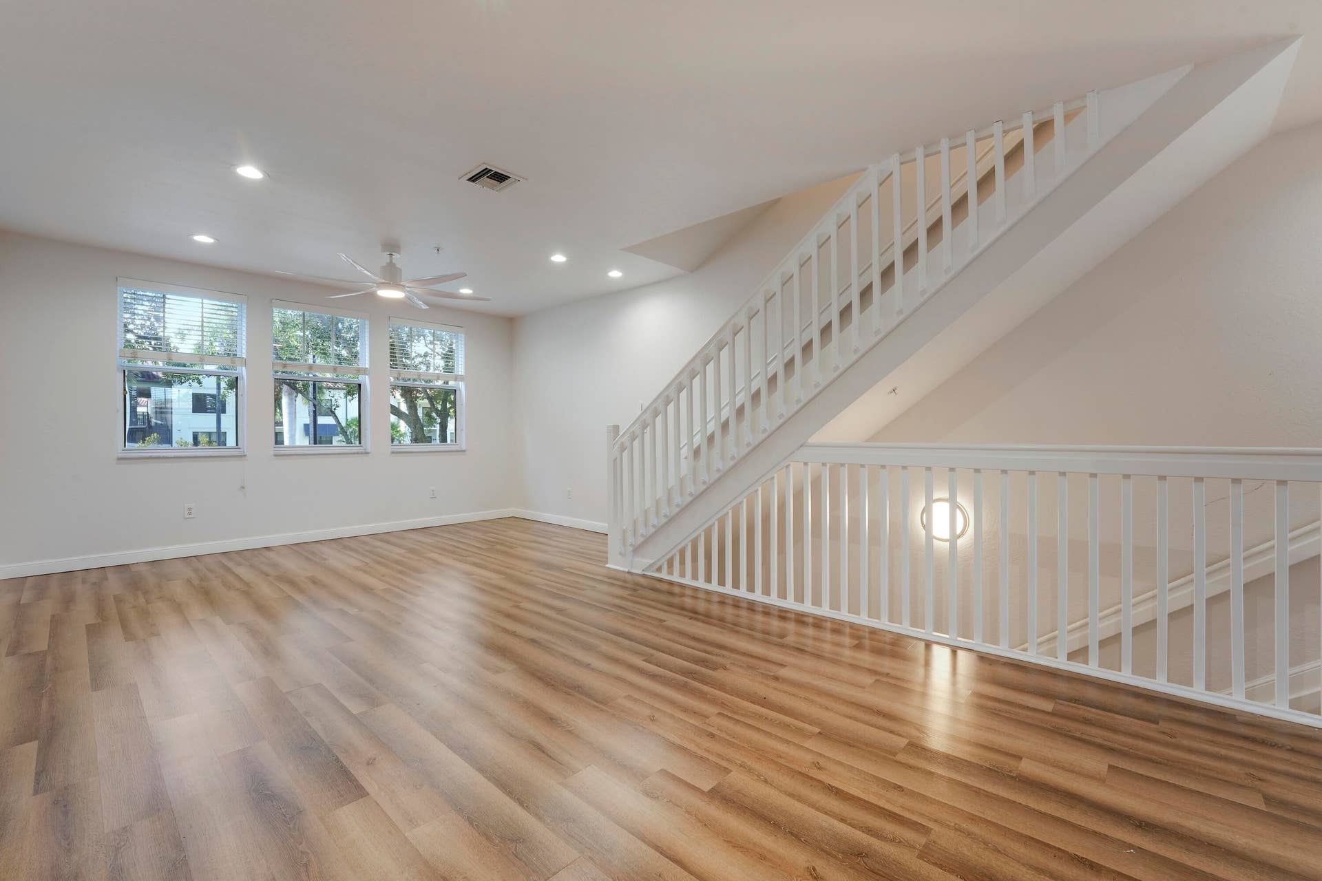 430 AMADOR Lane, #6, West Palm Beach, FL 33401 living room