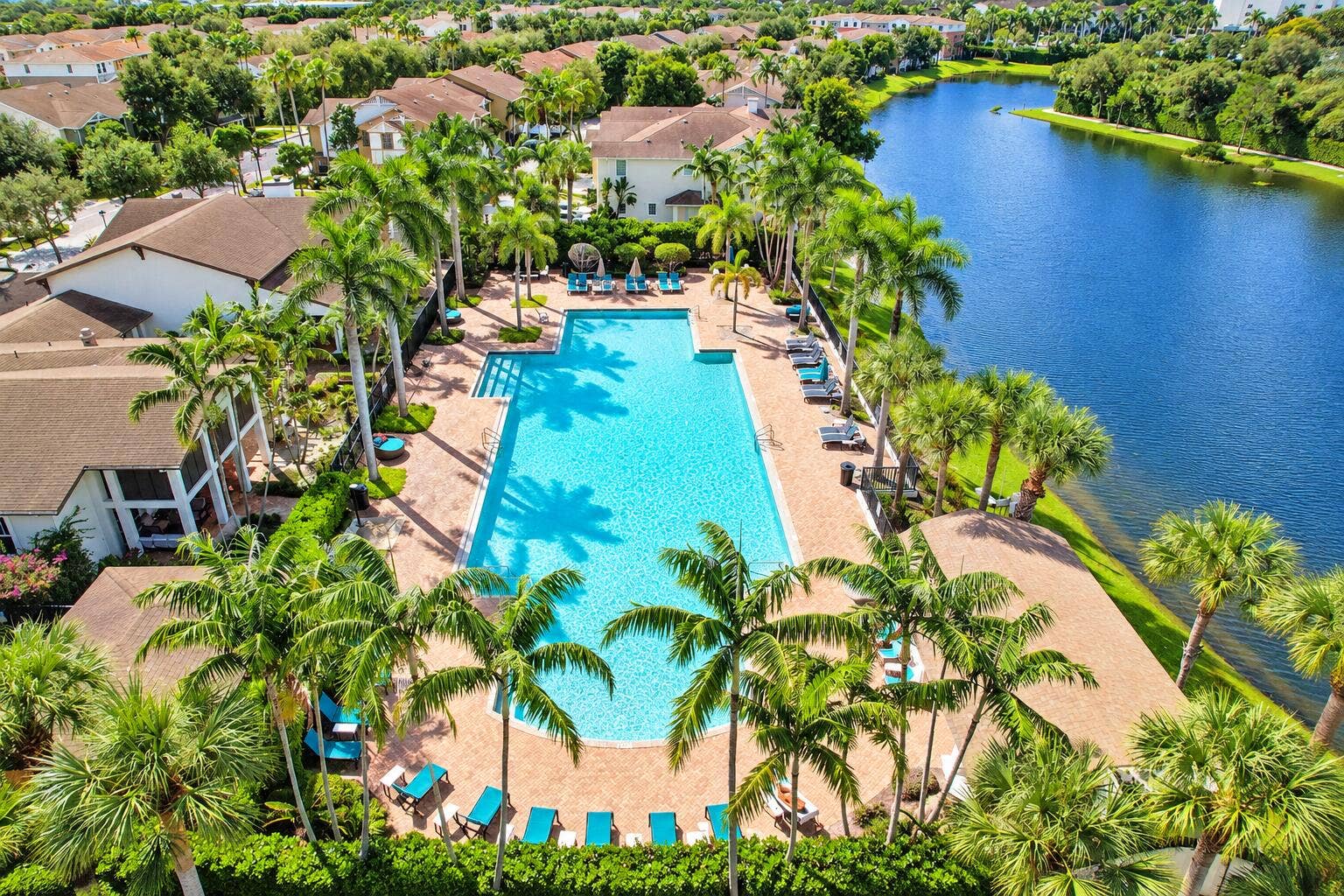 430 AMADOR Lane, #6, West Palm Beach, FL 33401 swimming pool