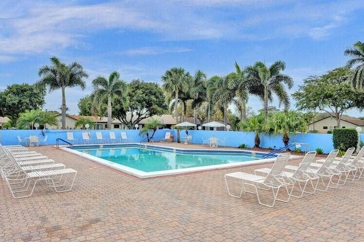 Pool 1