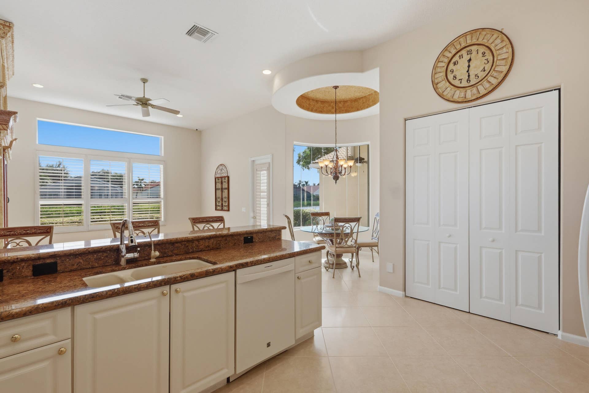 Kitchen/Family Room