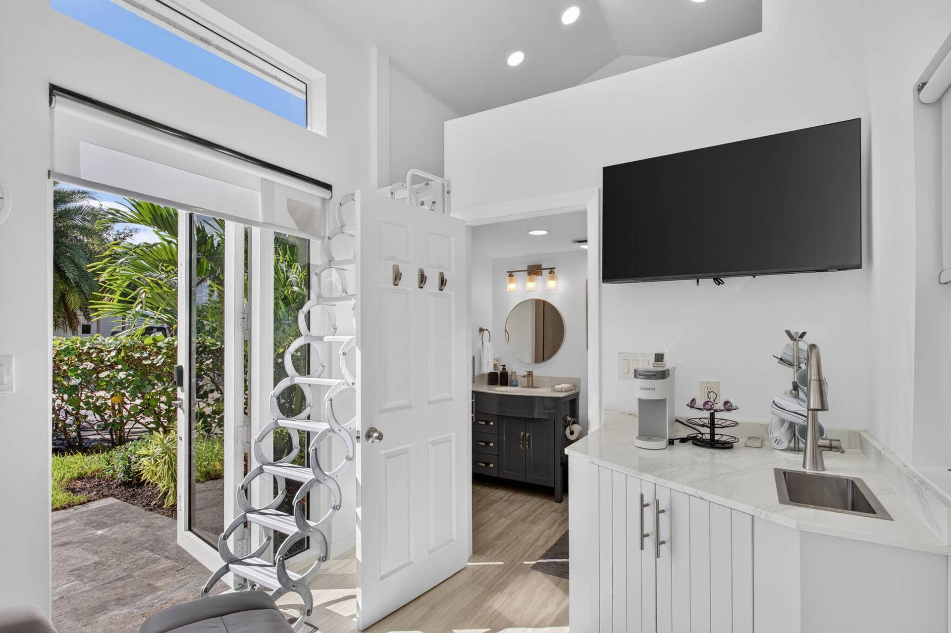 157 N Cortez Drive, Margate, FL 33068 21-web-or-mls-157-10