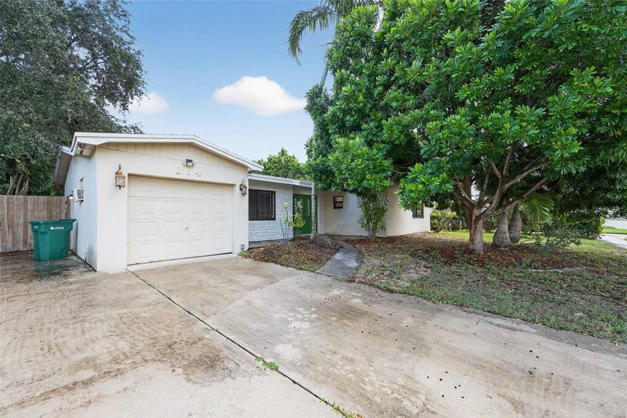 Property photo for 264 NW 79TH Avenue, Margate, FL