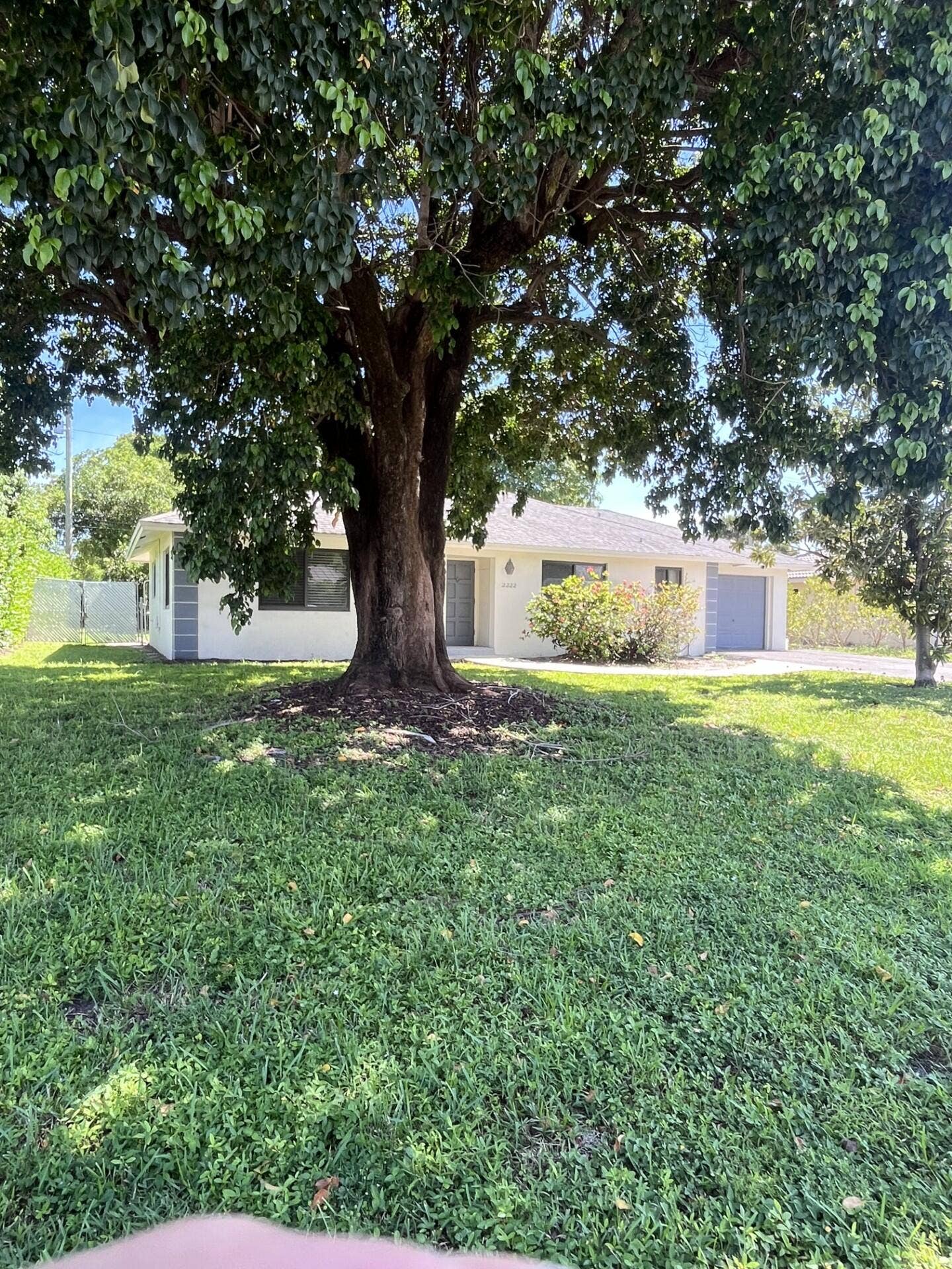 2222 NW 3rd Avenue, Boca Raton, FL 33431 3/2 East Boca Raton