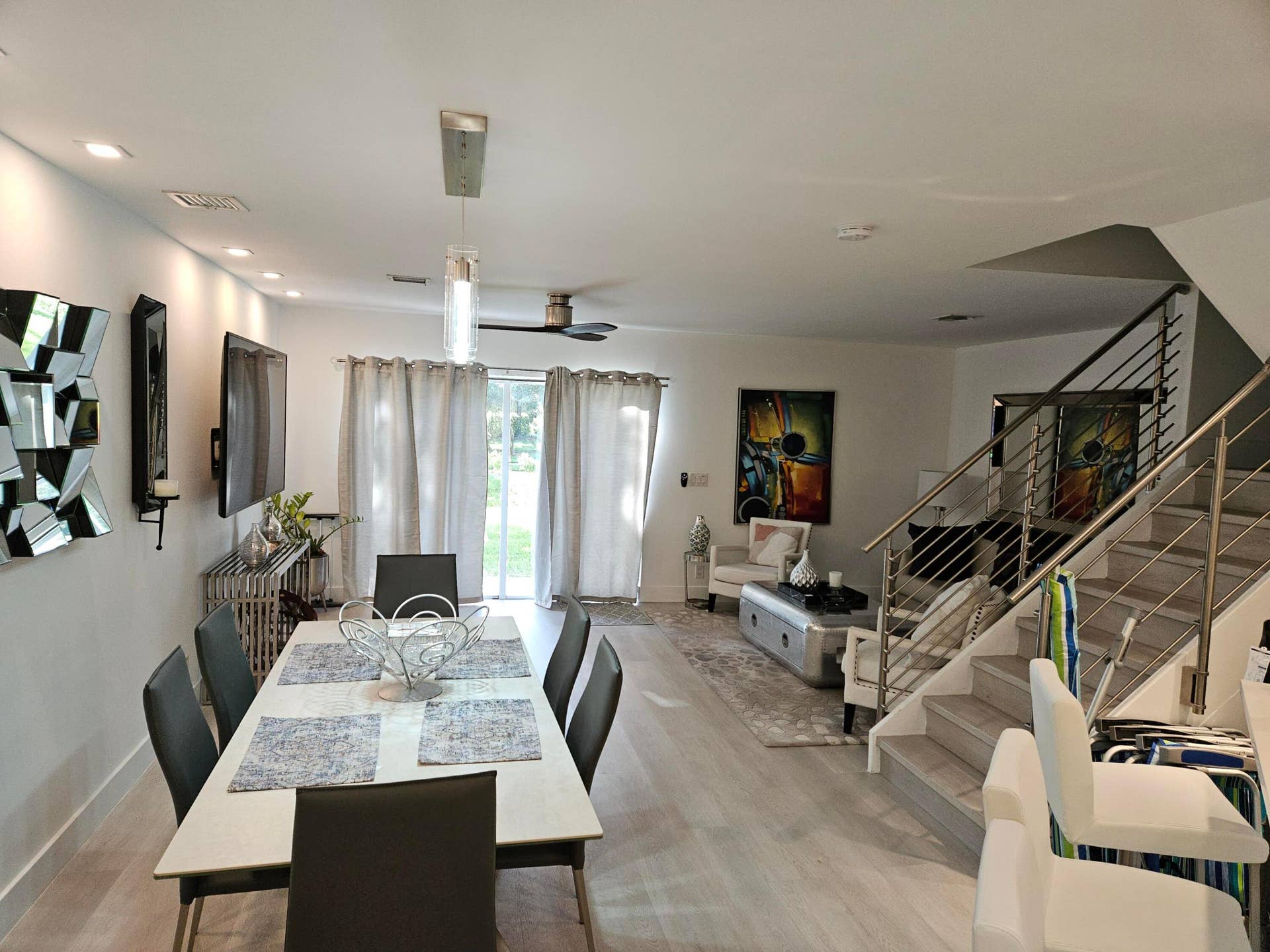 1460 SW 47TH Avenue, #1460, Deerfield Beach, Deerfield Beach, FL 33442 Open-concept living area featuring wood-finish flooring and recessed lighting