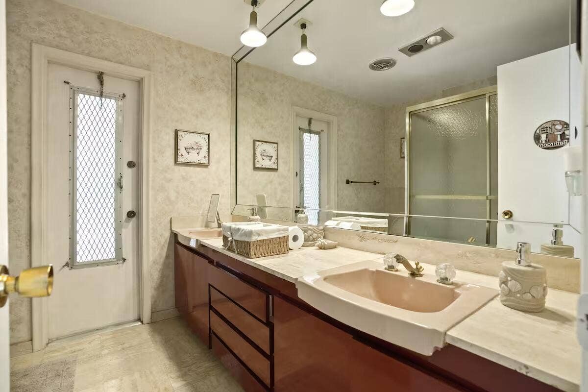 5307 NE 32nd Avenue, Fort Lauderdale, Fort Lauderdale, FL 33308 IMG_0356