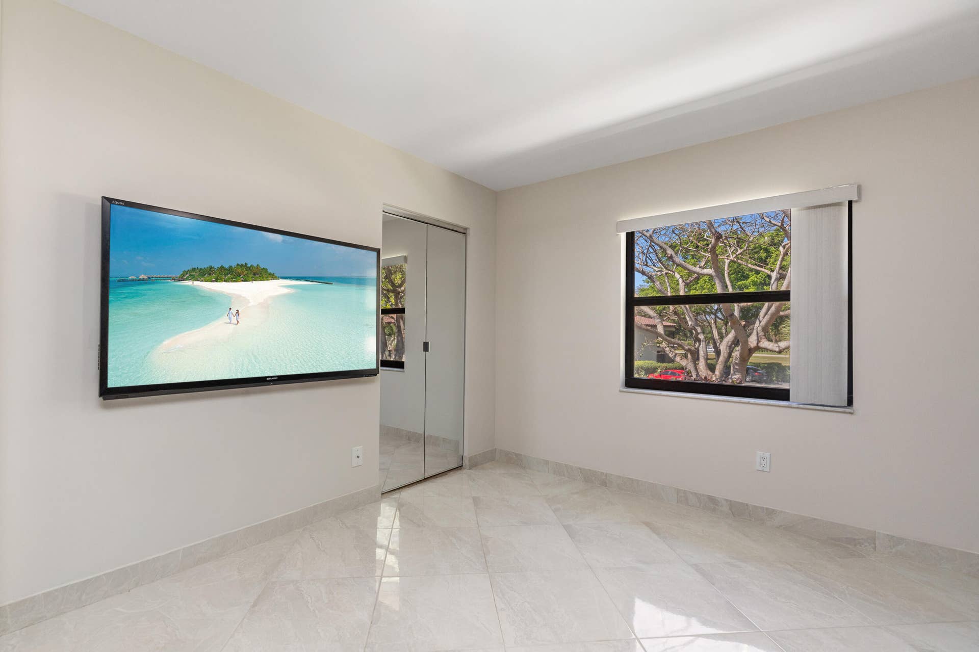 TV & Internet are included in monthly association fees.