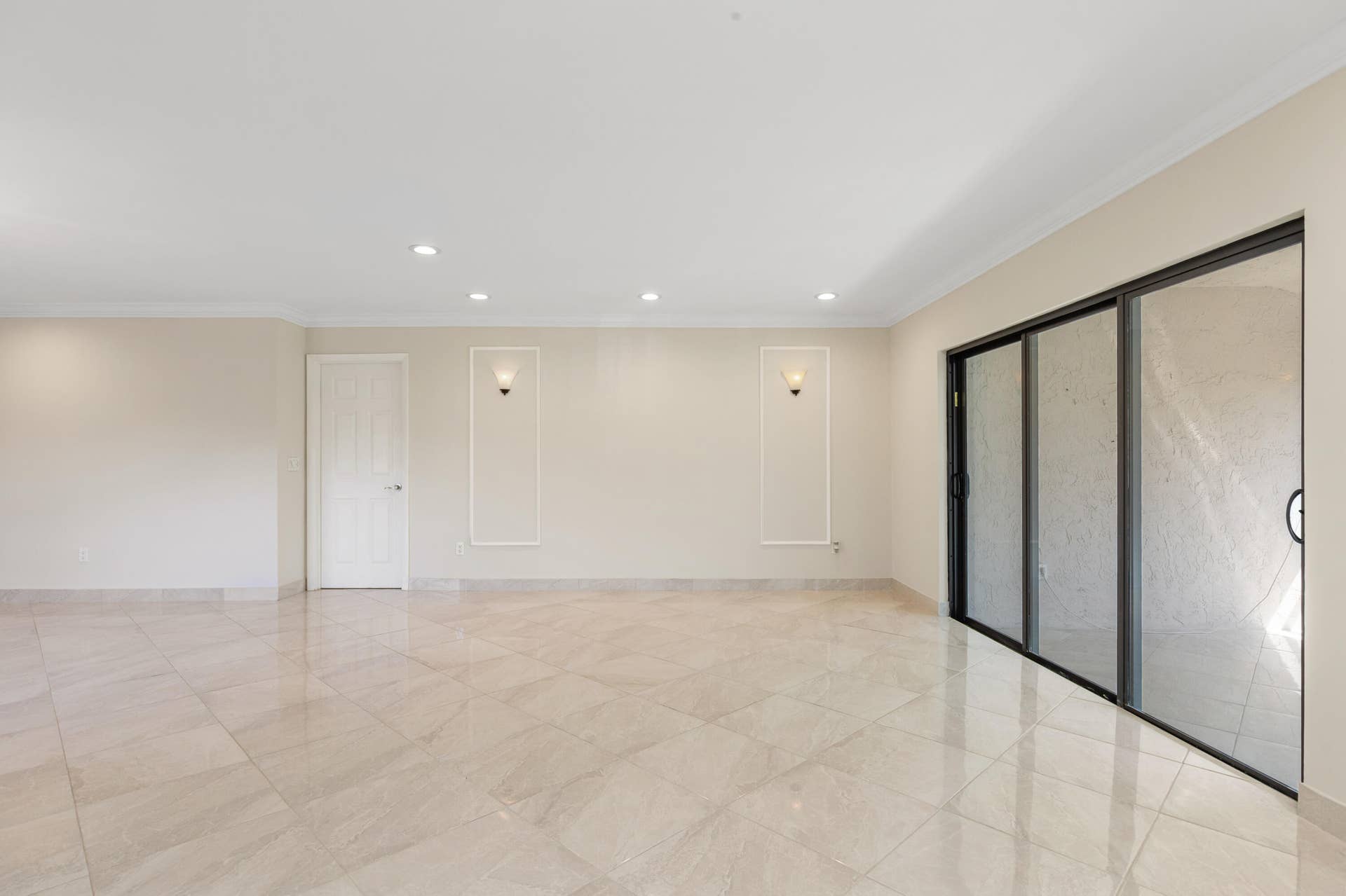 LIVING IMPACT DOORS