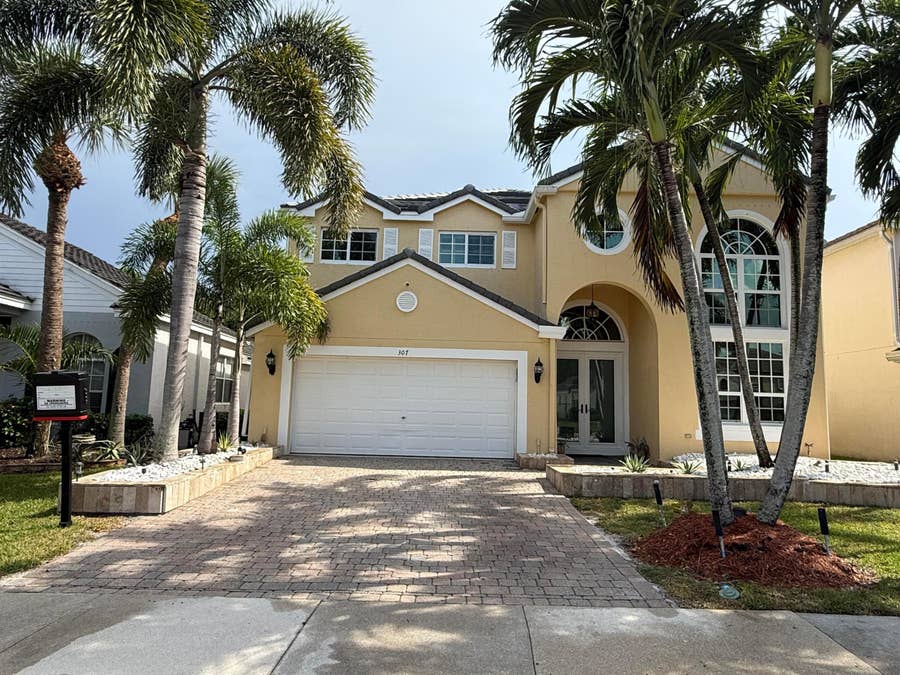Property photo for 307 BERENGER Walk, Royal Palm Beach, FL