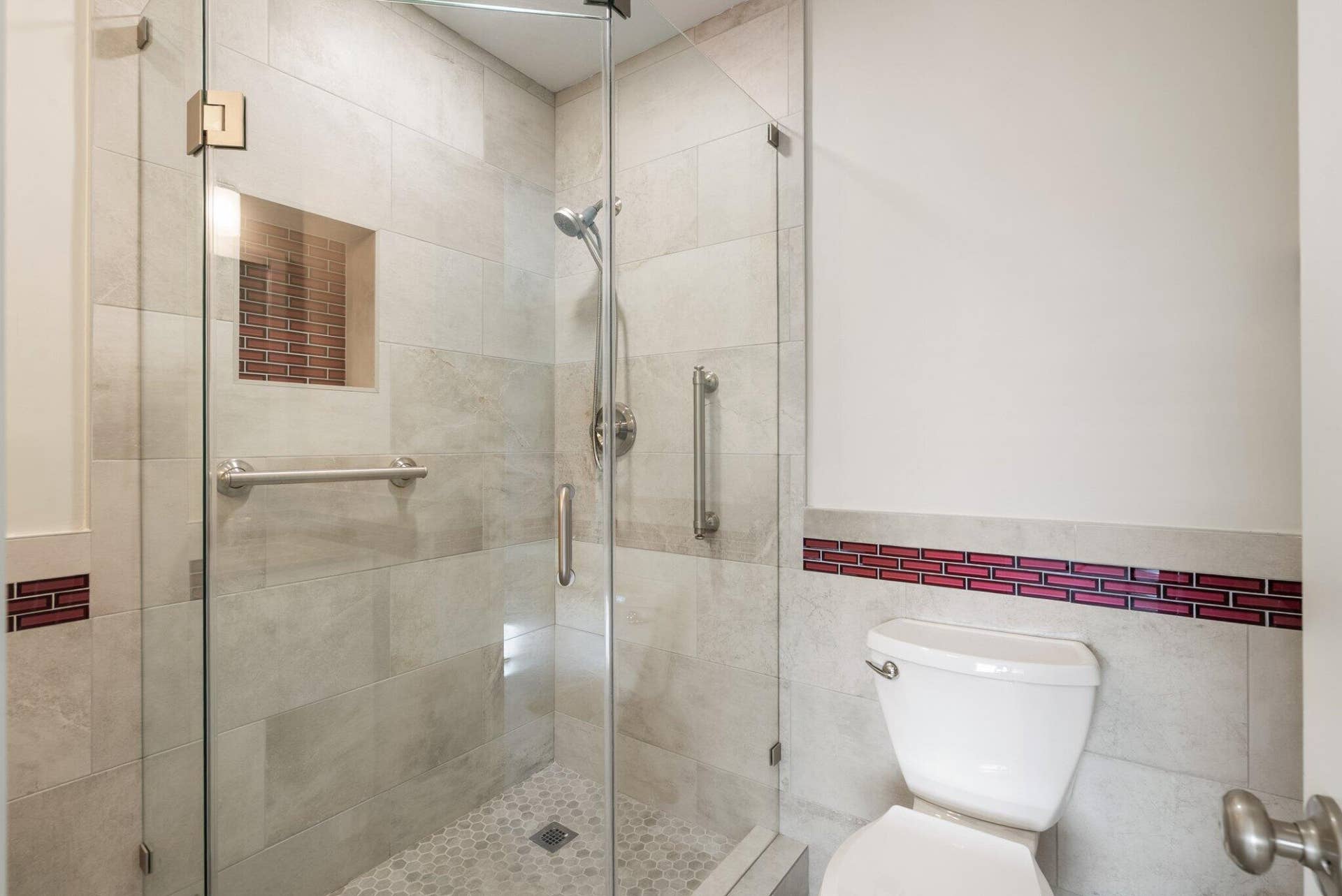 Bath 2 - ensuite bath from bedroom 2