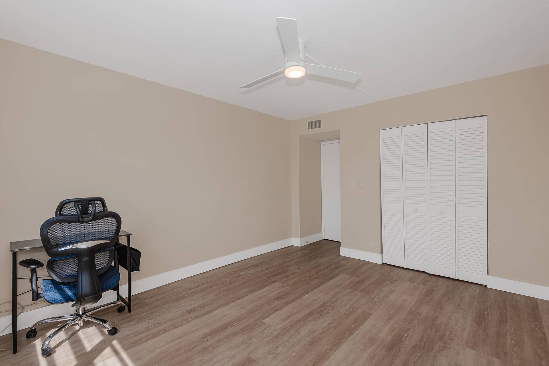 900 NE 18th Avenue, #802, Fort Lauderdale, FL 33304 0-17
