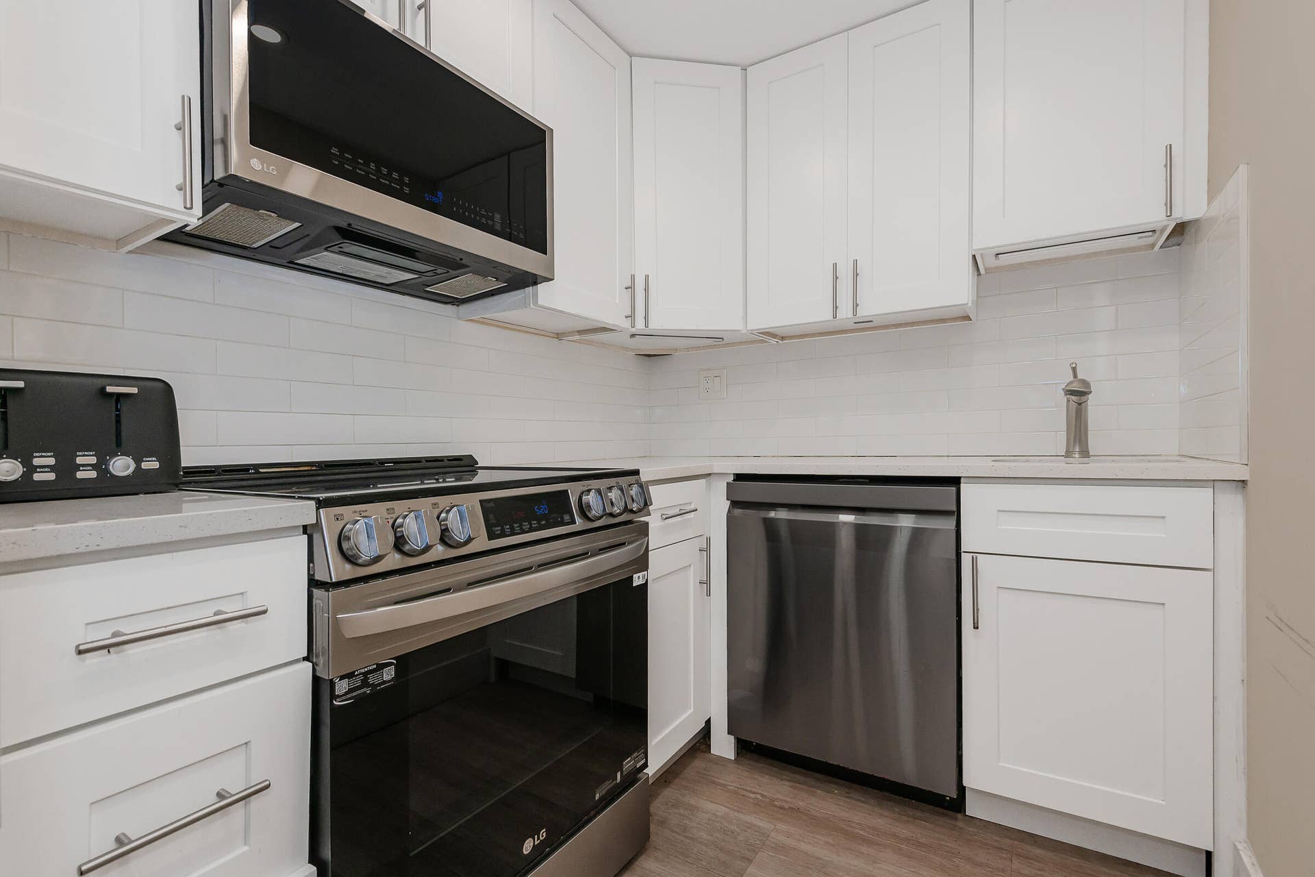 900 NE 18th Avenue, #802, Fort Lauderdale, FL 33304 0-10