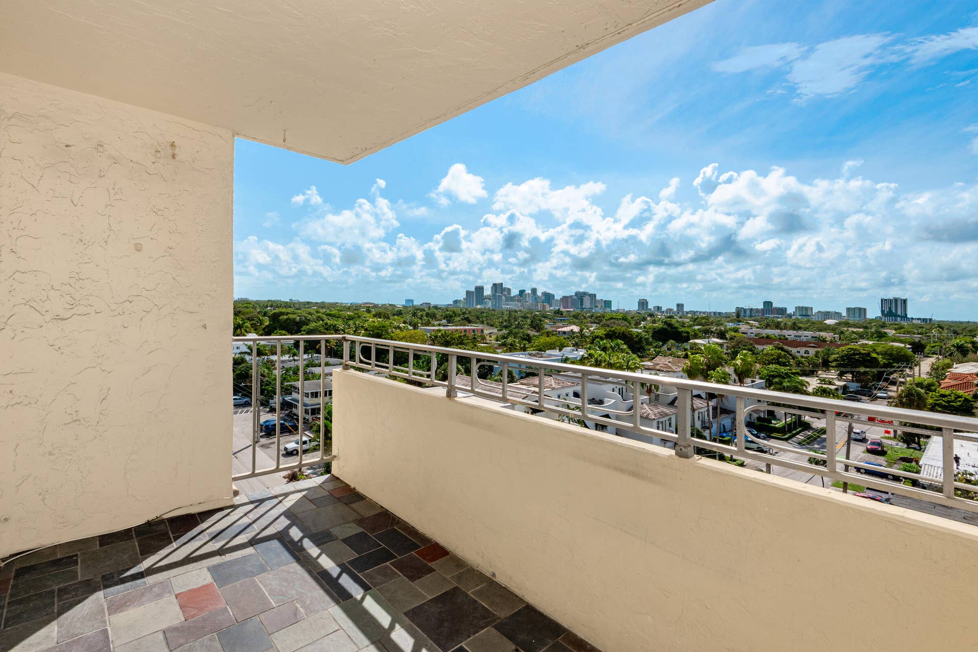 900 NE 18th Avenue, #802, Fort Lauderdale, FL 33304 0-20