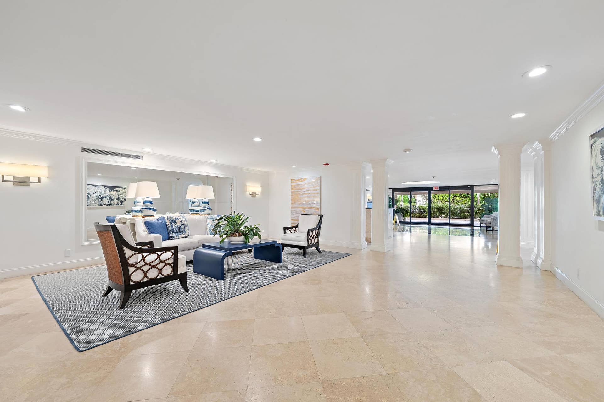 250 BRADLEY Place, #408, Palm Beach, FL 33480 Lobby