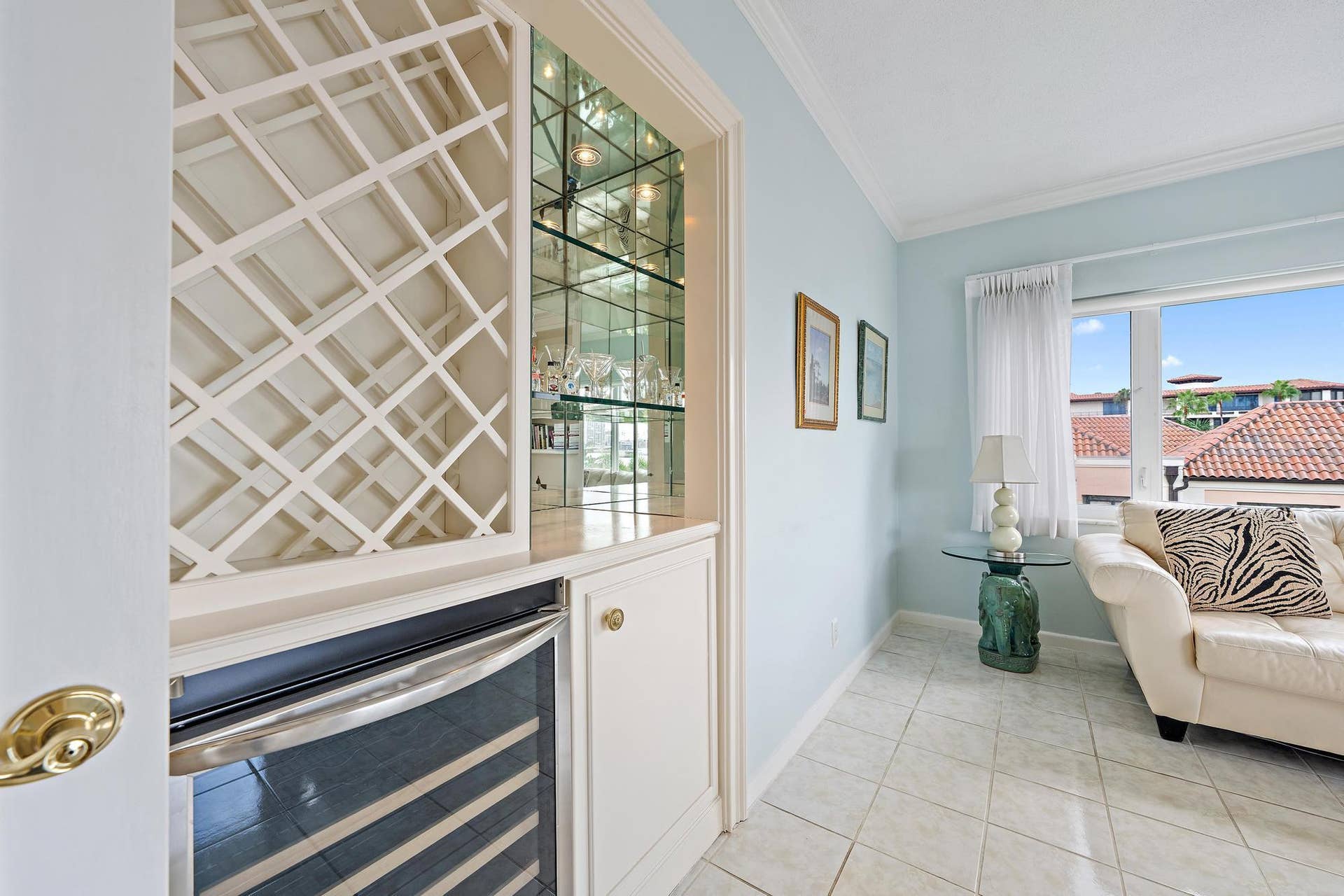 250 BRADLEY Place, #408, Palm Beach, FL 33480 Den/bed