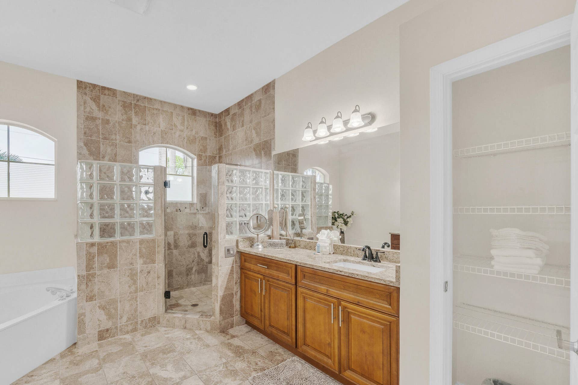 15250 Temple Boulevard, Loxahatchee, FL 33470 Primary Suite Bathroom