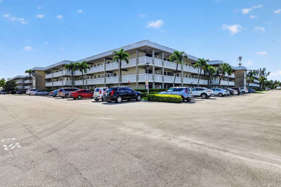 Property photo for 9872 MARINA Boulevard, #1438, Boca Raton, FL