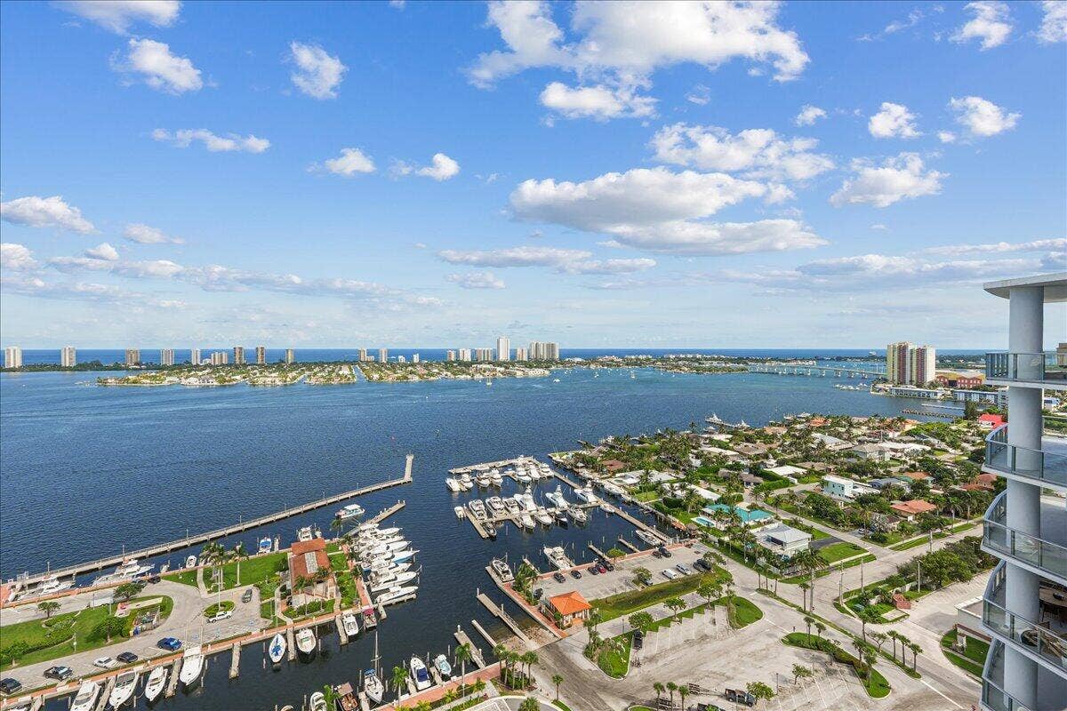 220 LAKE SHORE Drive, #2406, West Palm Beach, FL 33403 43-DSC07336