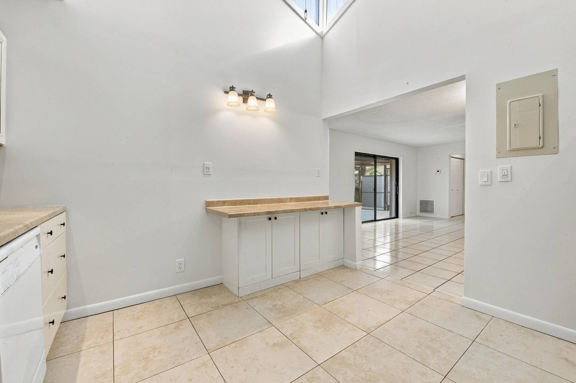 801 NW 30TH Avenue, #C, Delray Beach, FL 33445 Kitchen