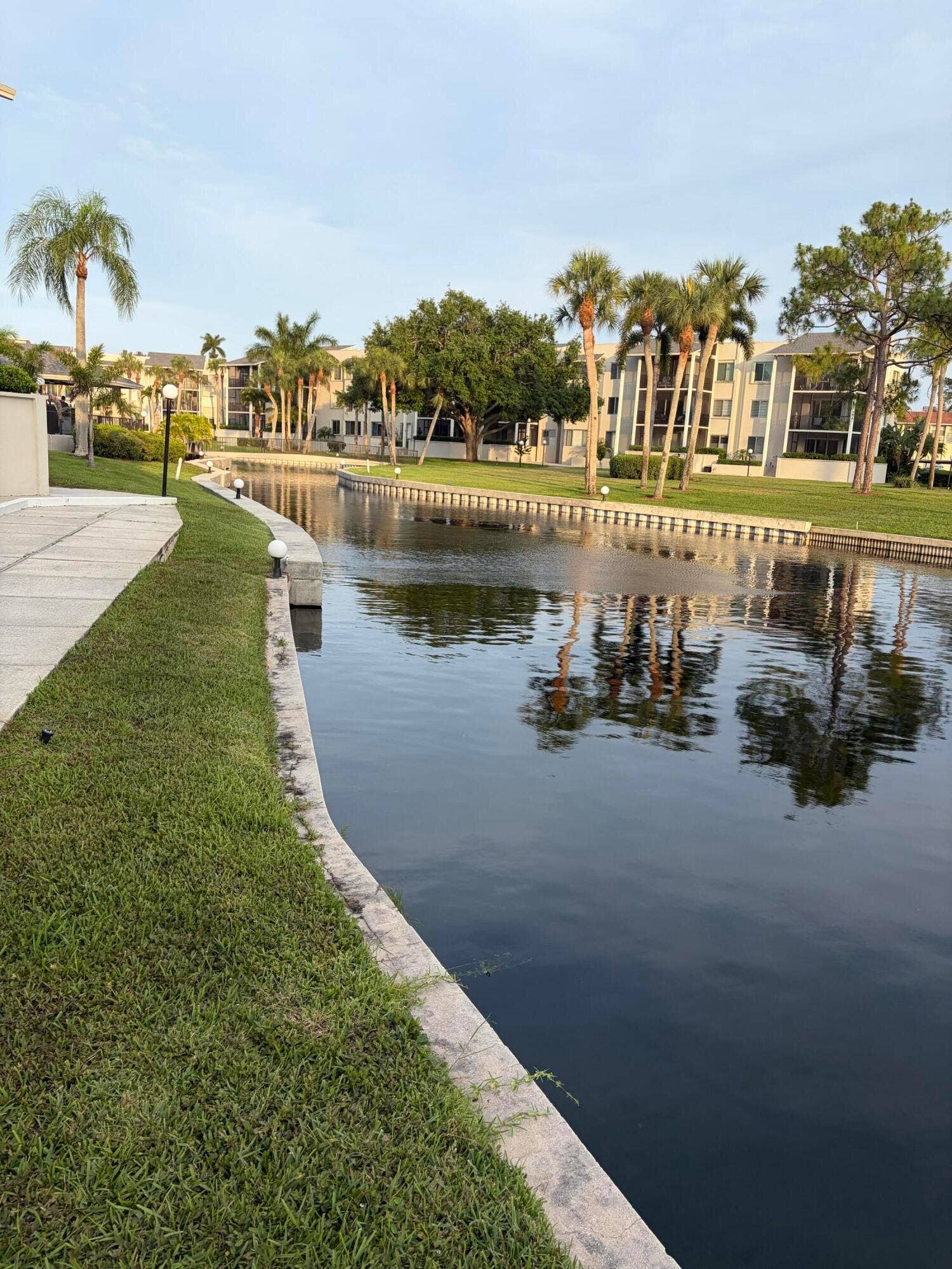 11811 Ave Of The PGA, #3-1F, West Palm Beach, FL 33418 Pond Longwood